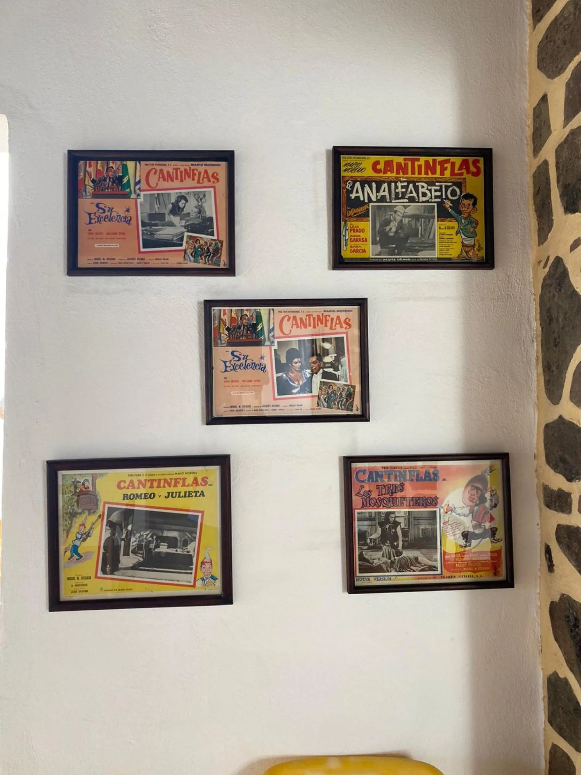 Restaurant/places to eat in Hotel La Lejona