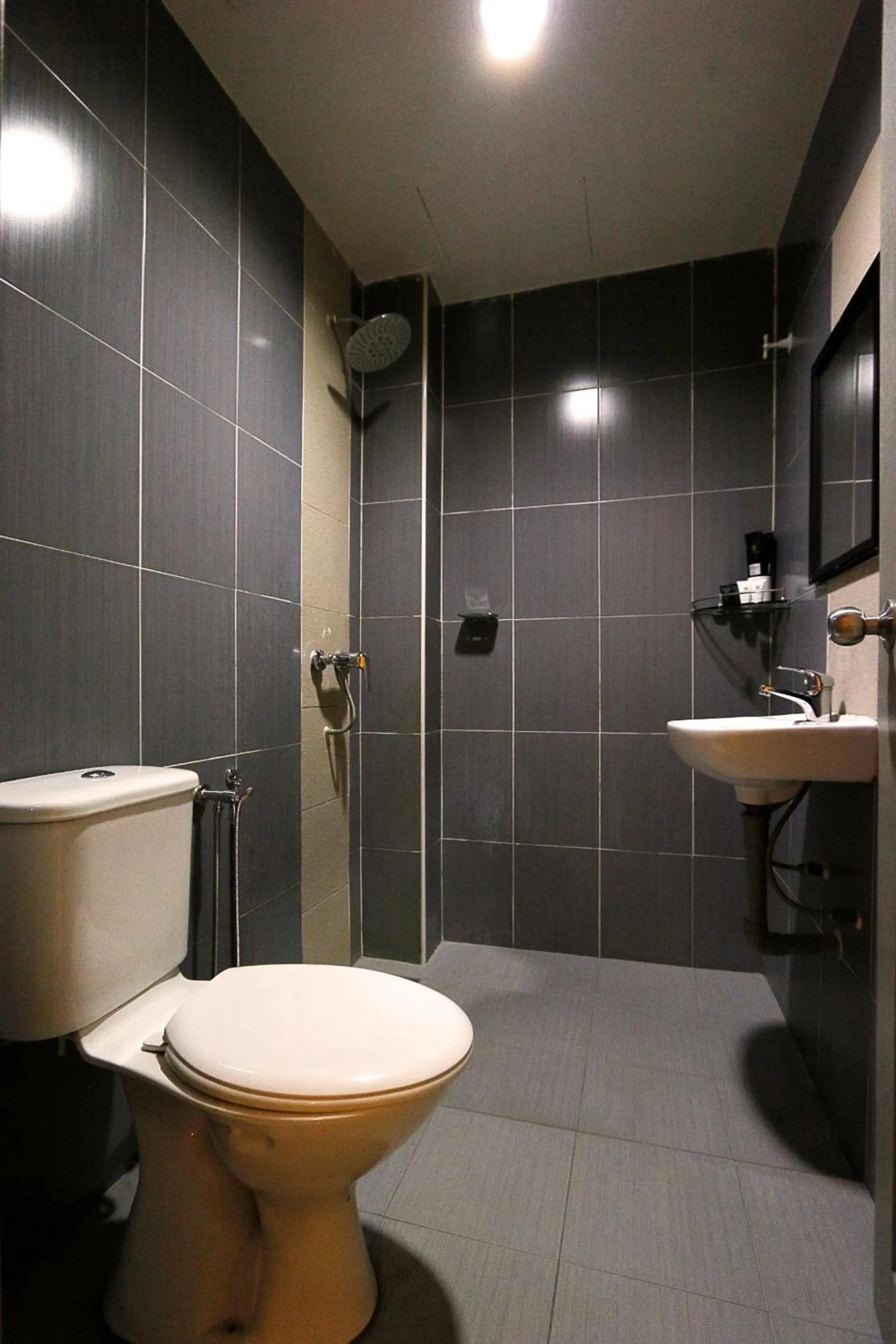 Bathroom in Golden Roof Hotel Falim Ipoh
