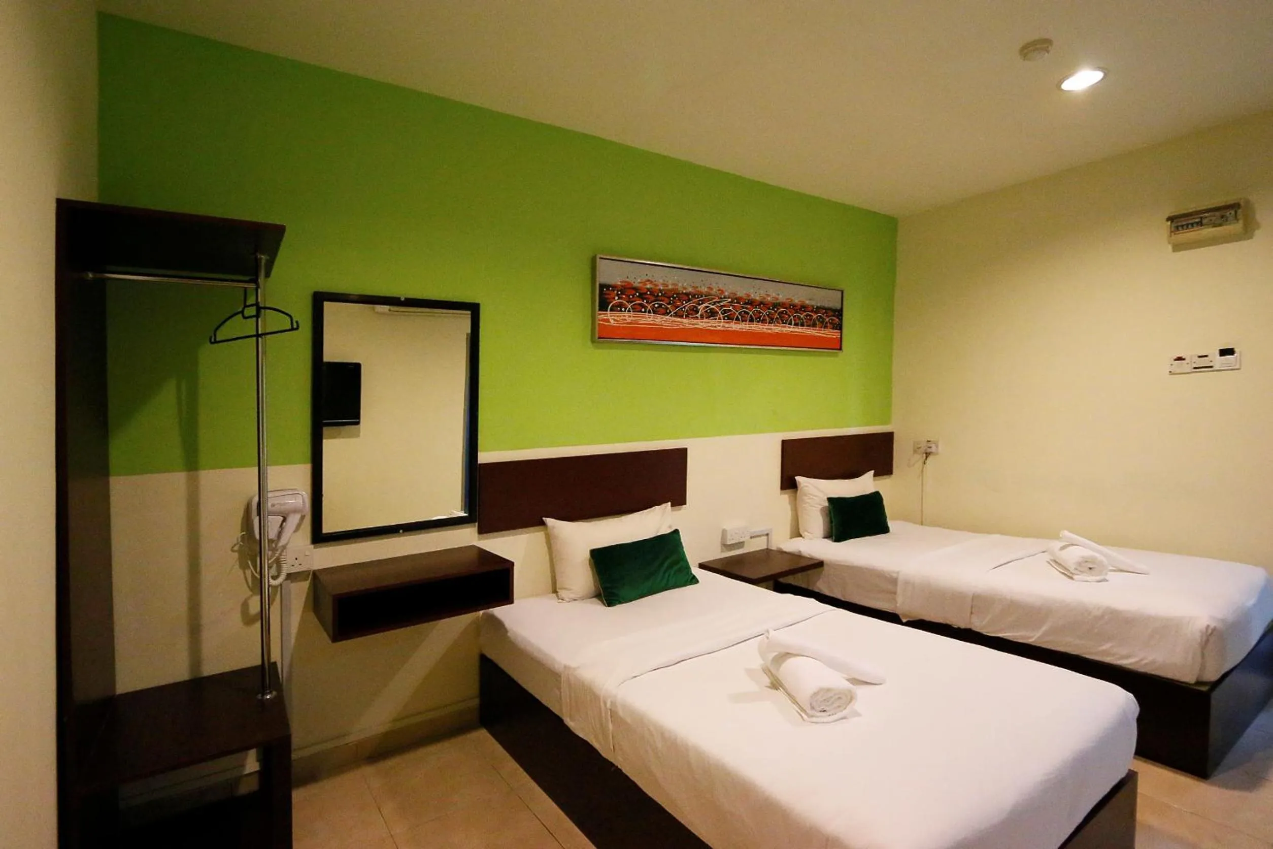 Bedroom, Bed in Golden Roof Hotel Falim Ipoh