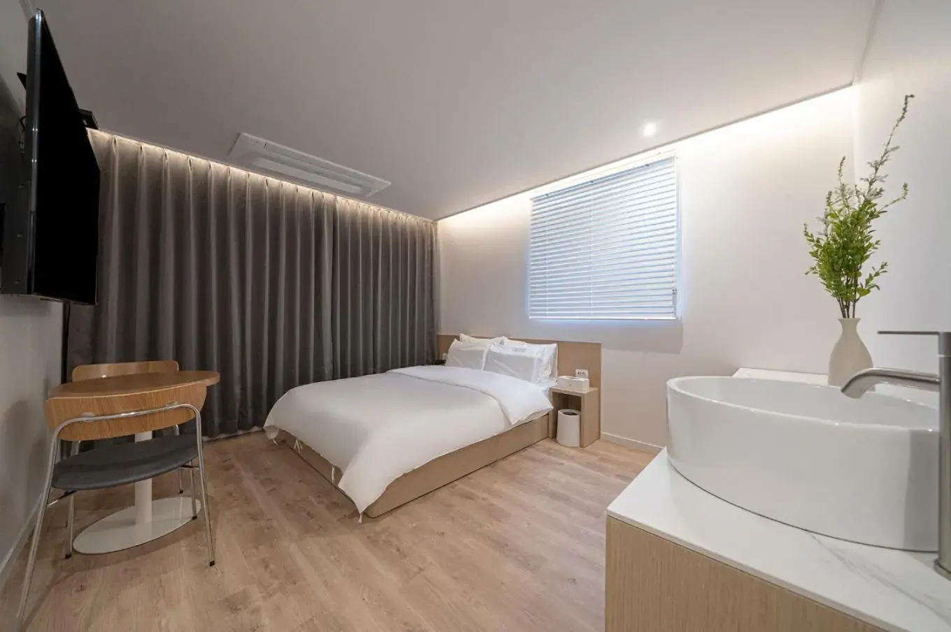 Standard Double Room in Anook Hotel Daejeon Yuseong 2nd Standard Double Room in Anook Hotel Daejeon Yuseong 2nd