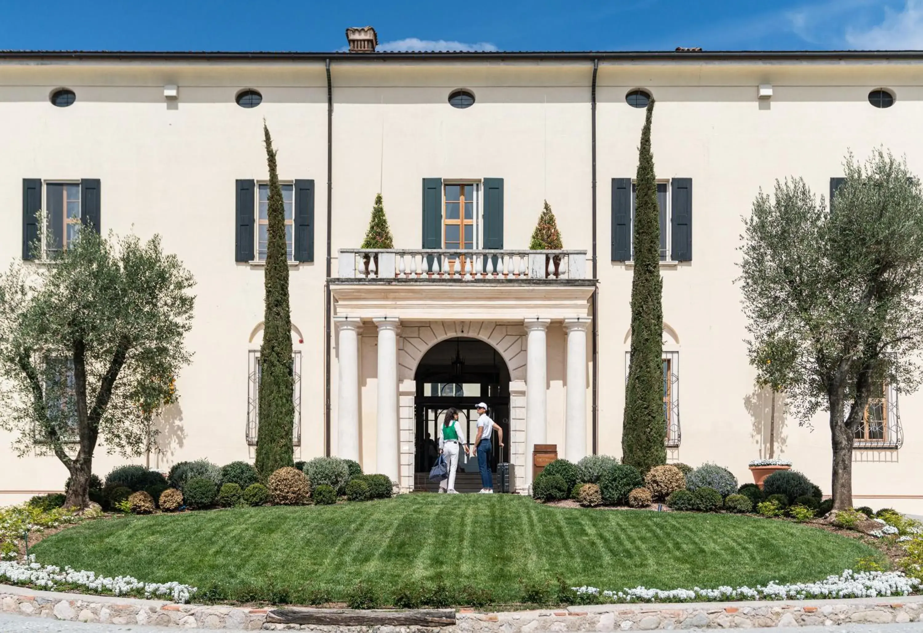 Property building in QC Grand Hotel Villa Arzaga Garda Spa & Golf Property building in QC Grand Hotel Villa Arzaga Garda Spa & Golf