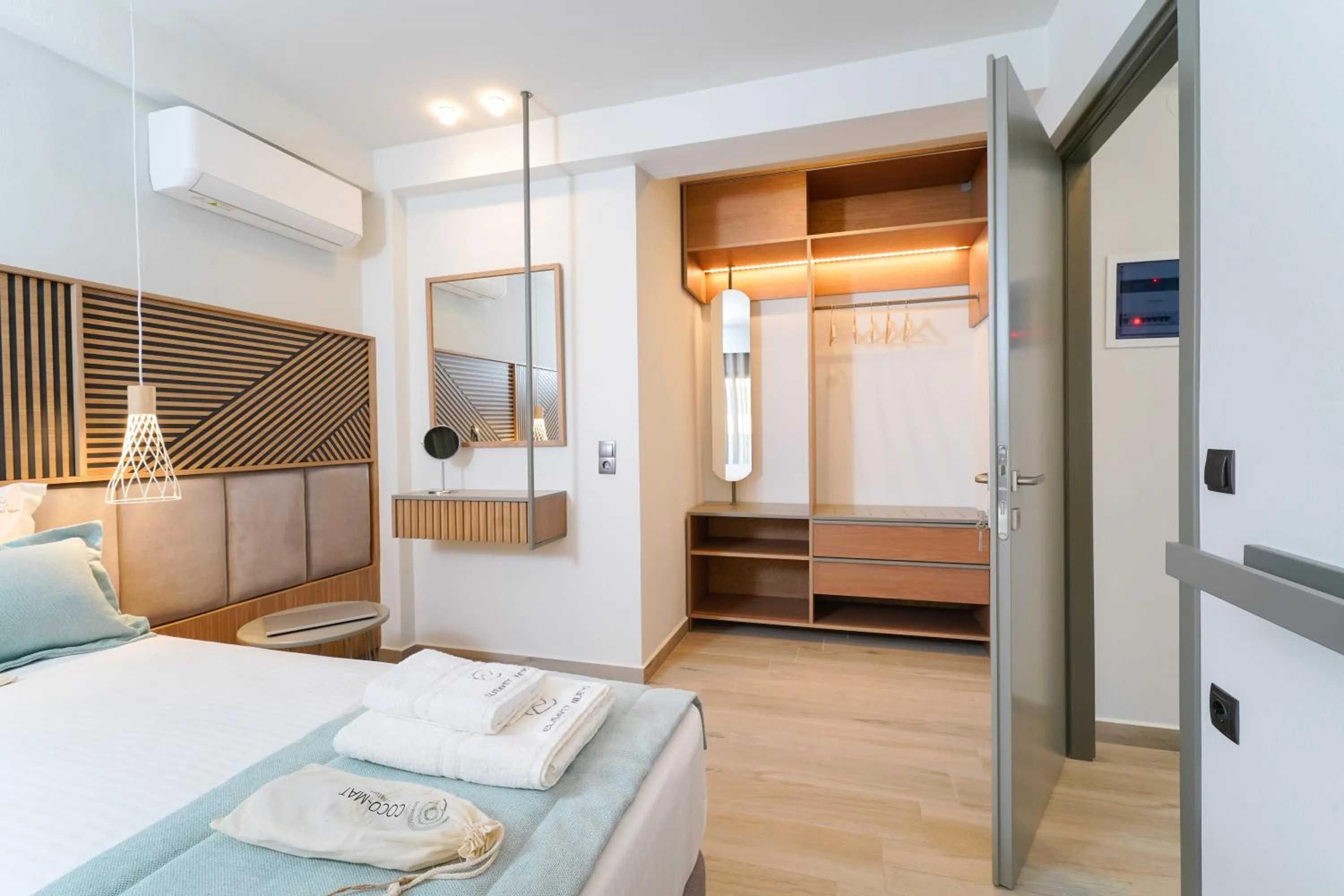 Bed in Elisavet Nuevo Studios & Suites