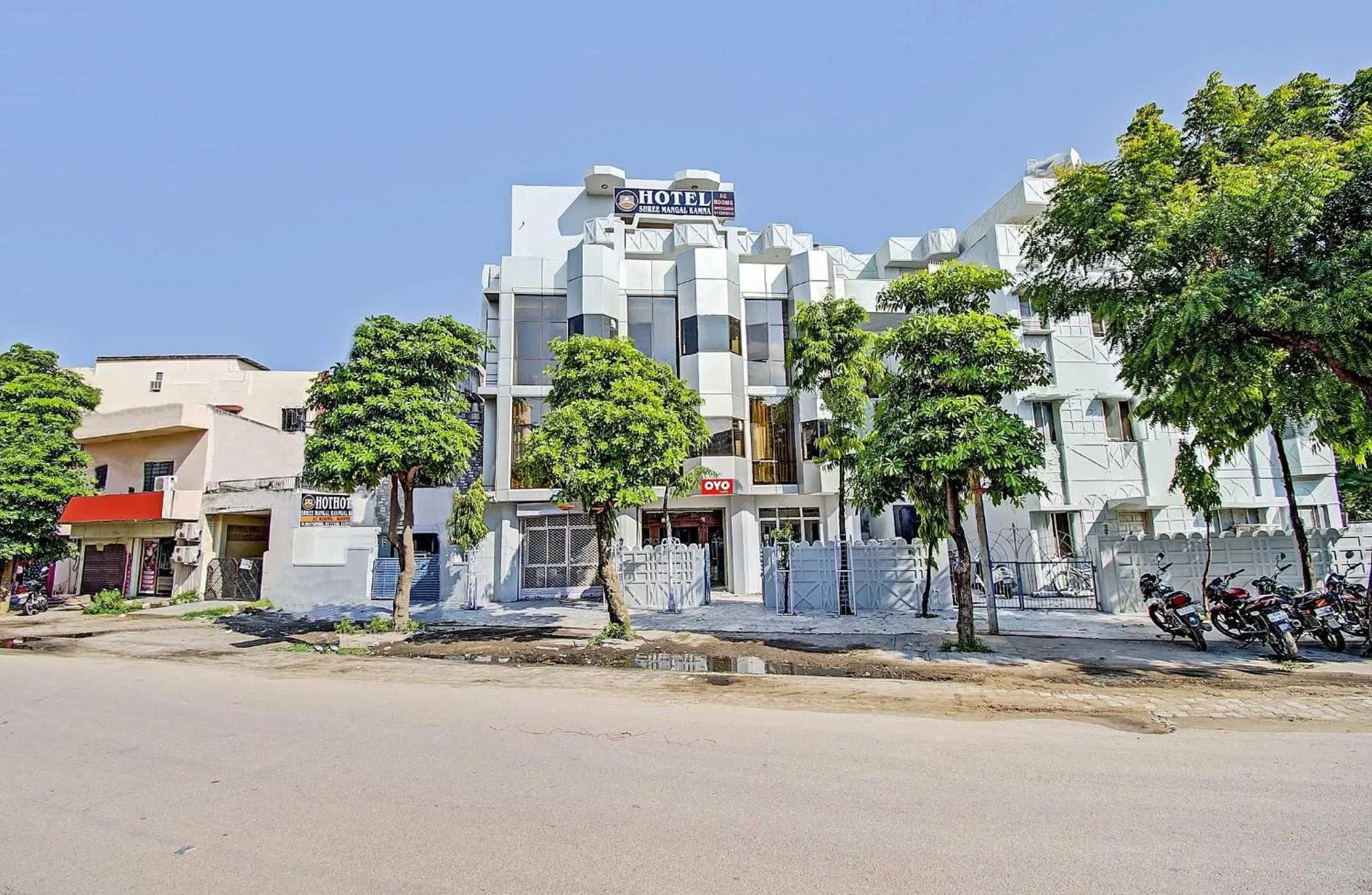 Facade/entrance in Hotel O Shree Mangalkamna