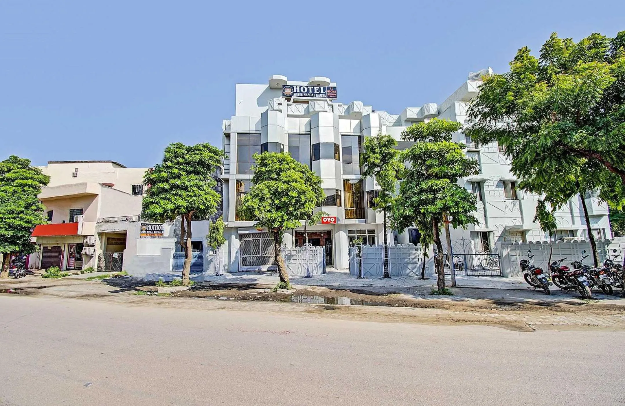 Facade/entrance in Hotel O Shree Mangalkamna