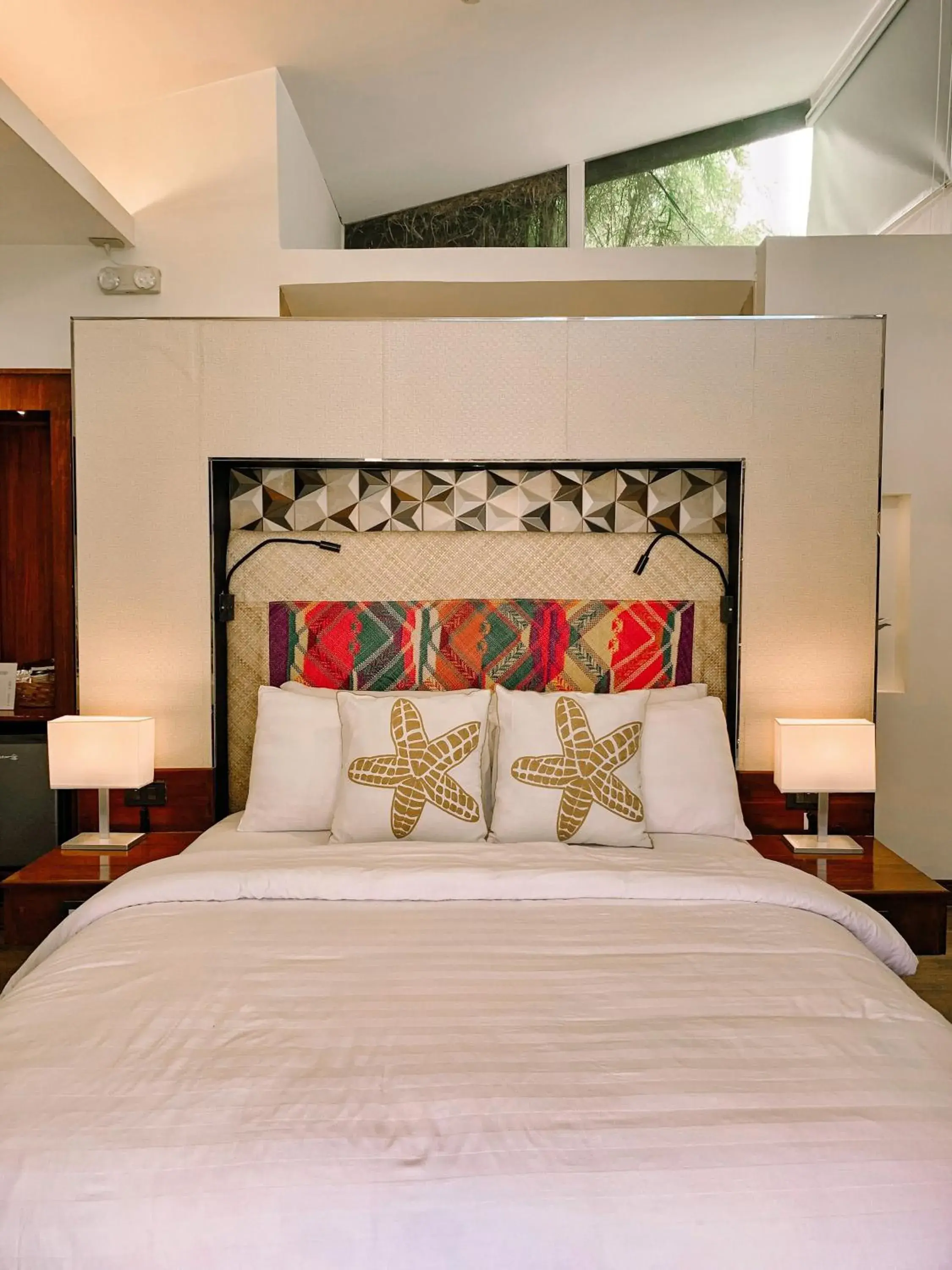 Bed in Banig Beach Resort El Nido Bed in Banig Beach Resort El Nido