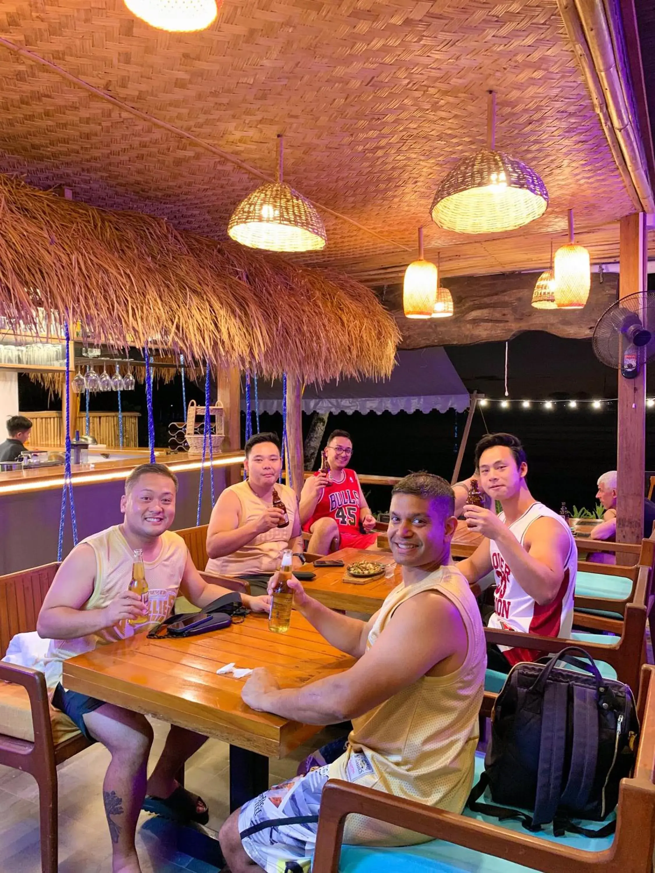 Restaurant/places to eat in Banig Beach Resort El Nido Restaurant/places to eat in Banig Beach Resort El Nido