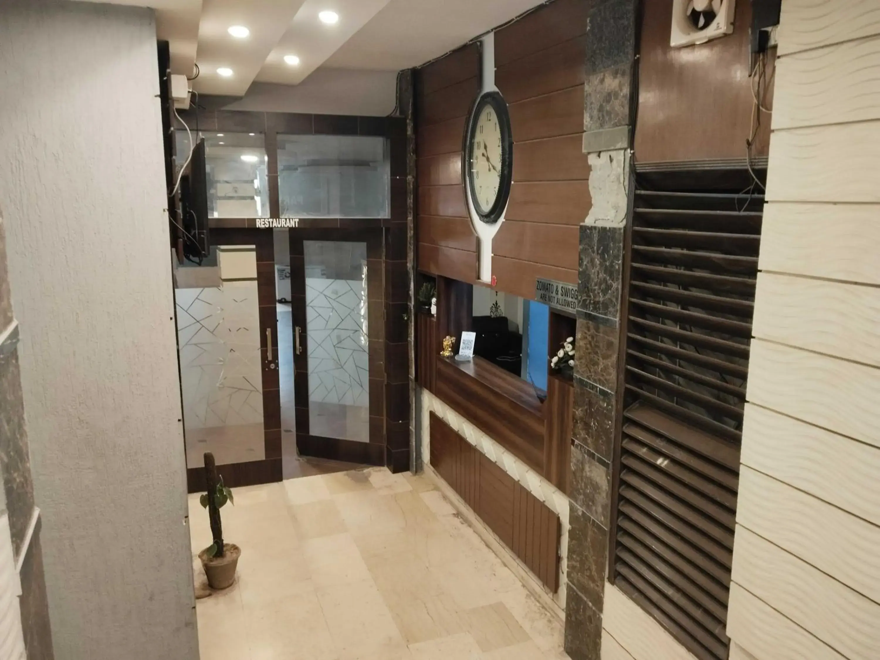 Lobby or reception in Super Hotel O Vivaan Residency Lobby or reception in Super Hotel O Vivaan Residency