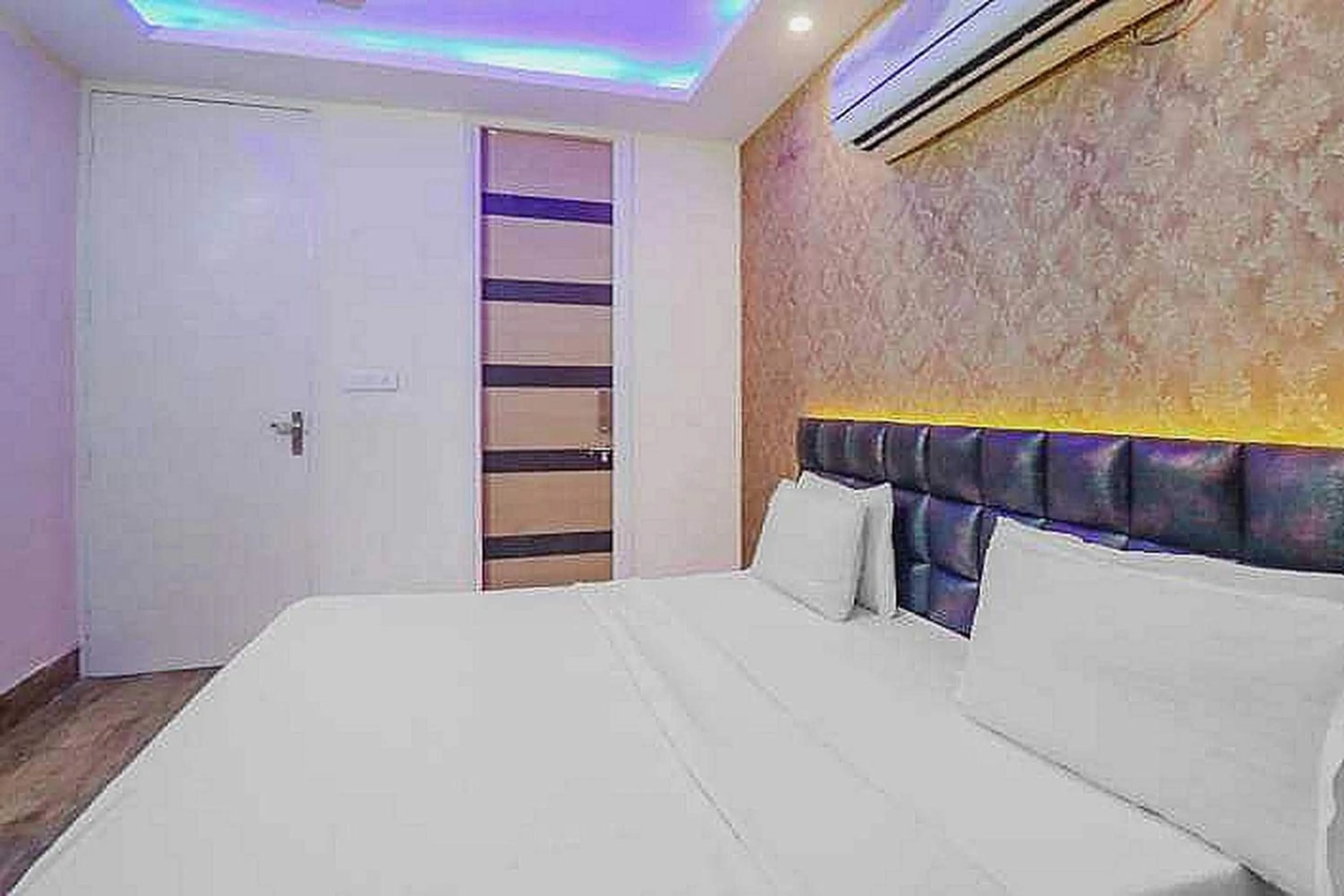 Bedroom, Bed in Super Hotel O Vivaan Residency