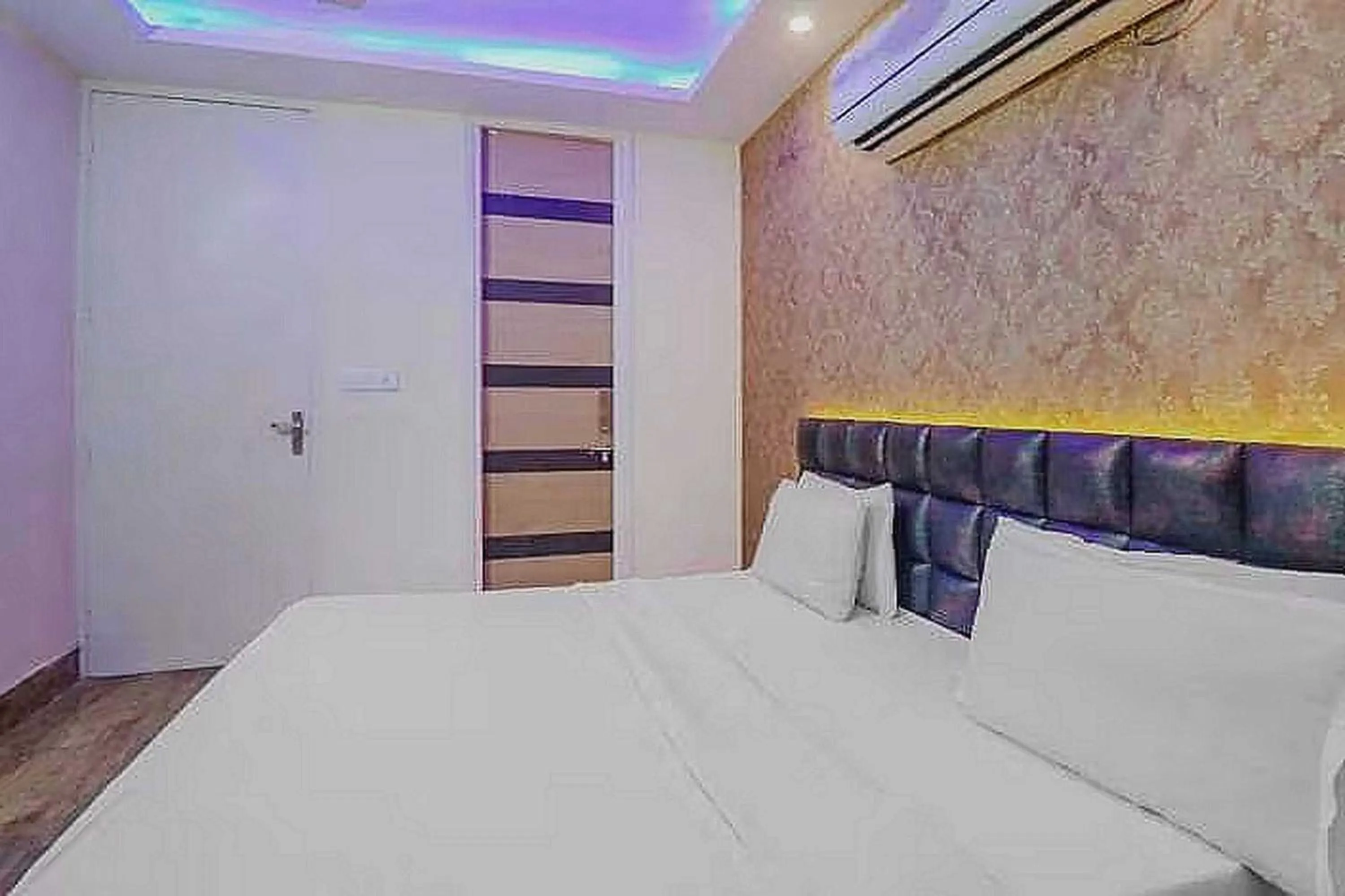 Bedroom, Bed in Super Hotel O Vivaan Residency