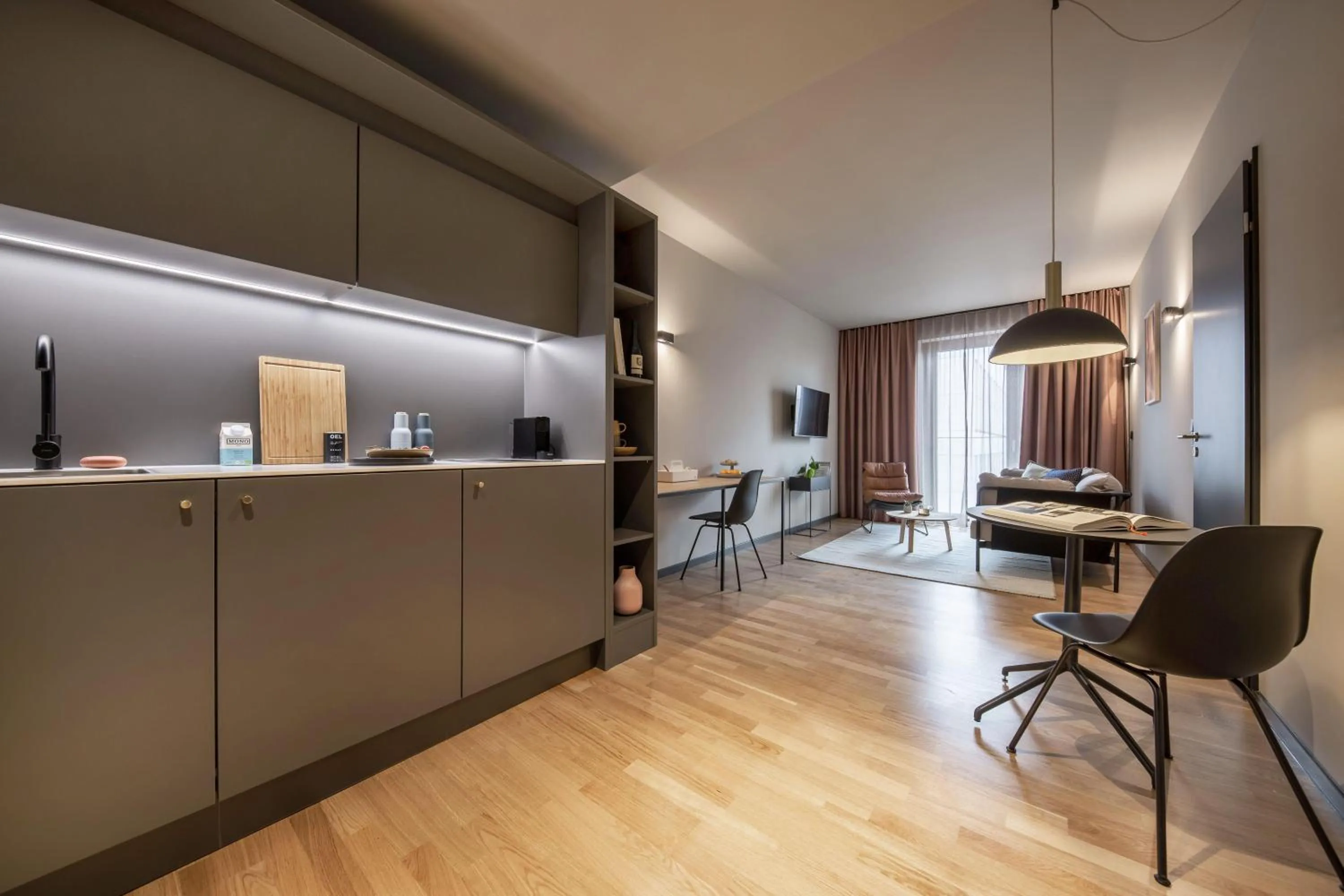 Kitchen or kitchenette in ipartment Berlin Airport HOME by Best Western