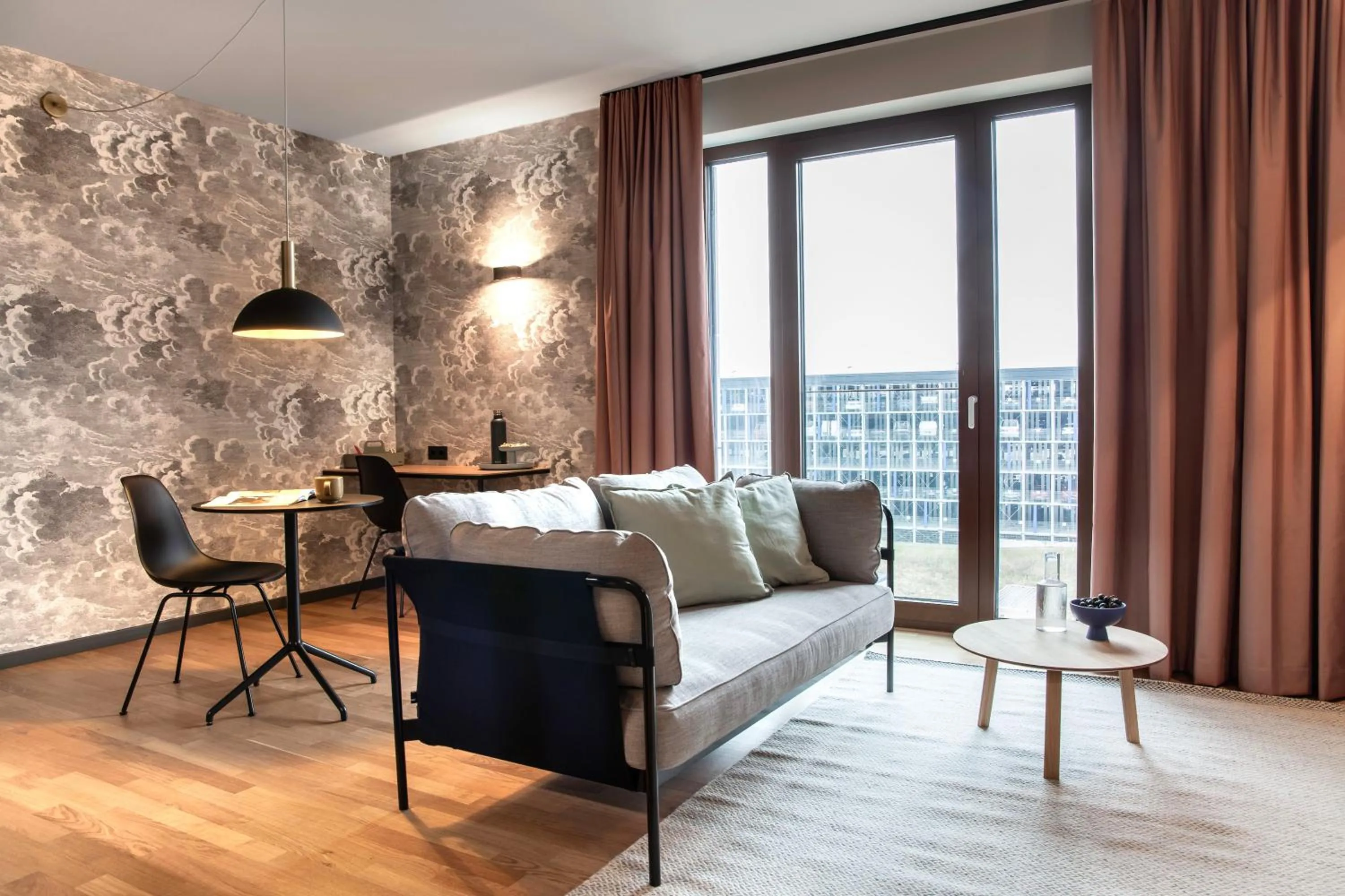 Seating area in ipartment Berlin Airport