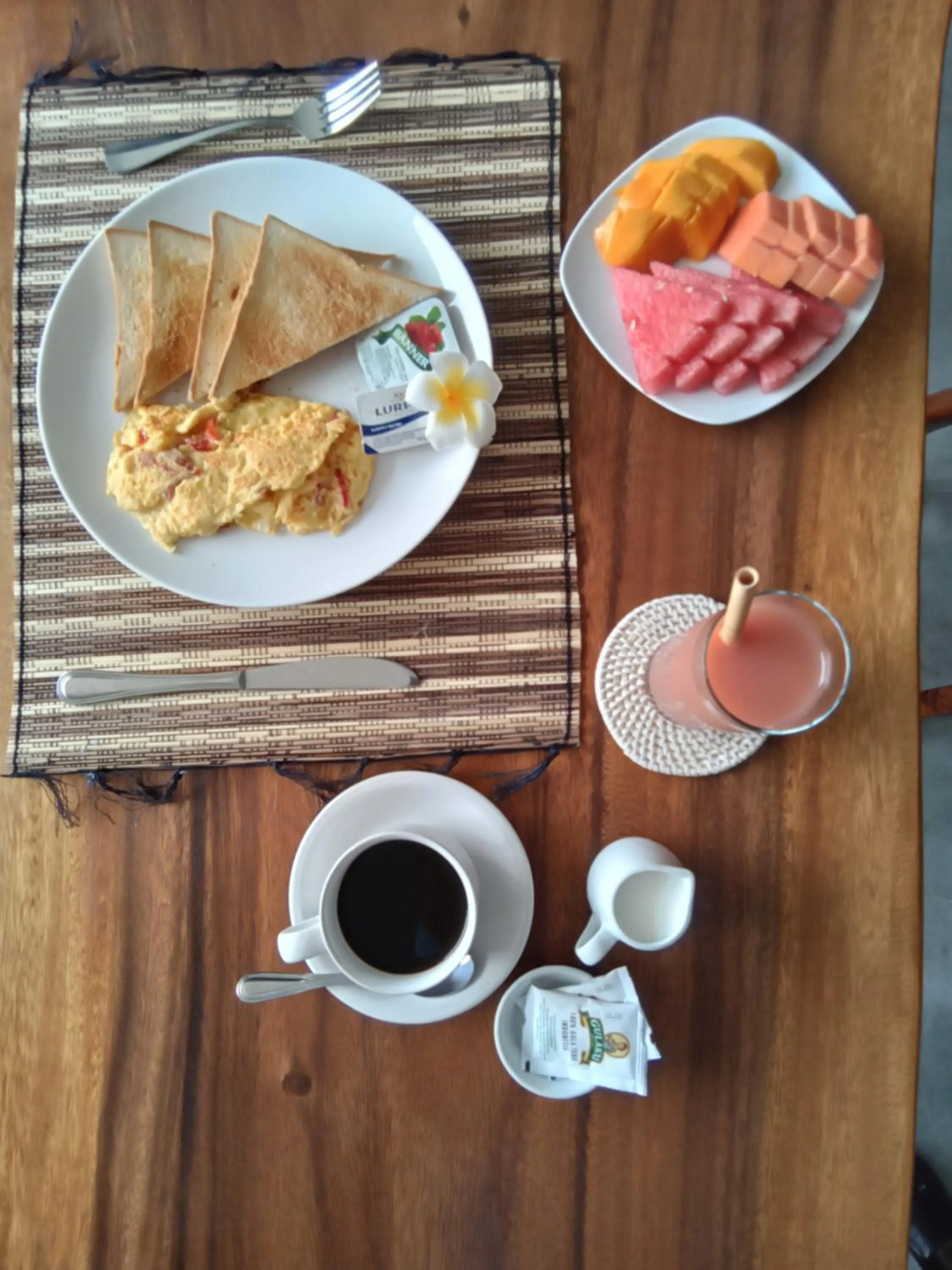 Breakfast in The Kd Suites & Coffee Shop