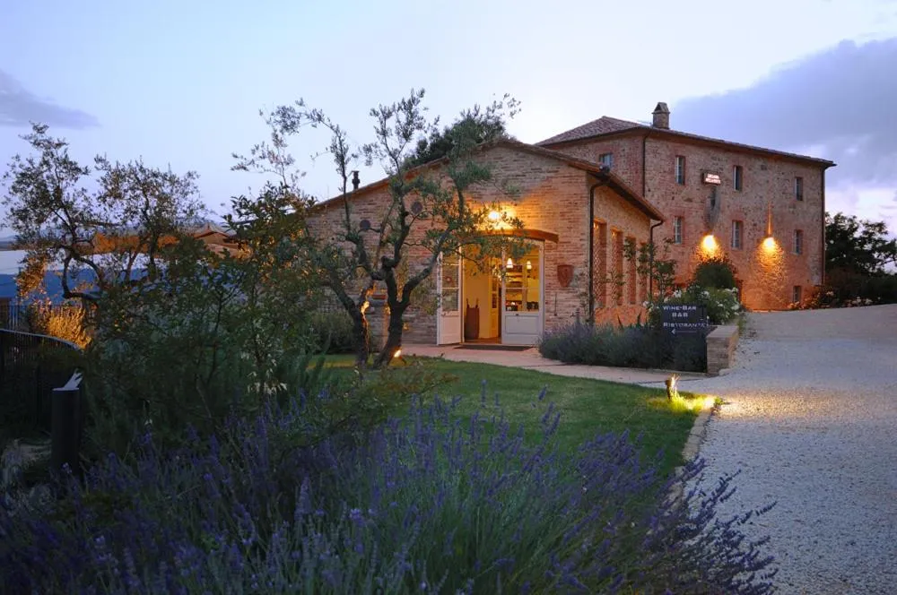 Restaurant/places to eat in Locanda Della Picca