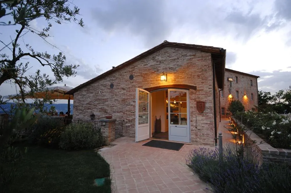 Restaurant/places to eat in Locanda Della Picca