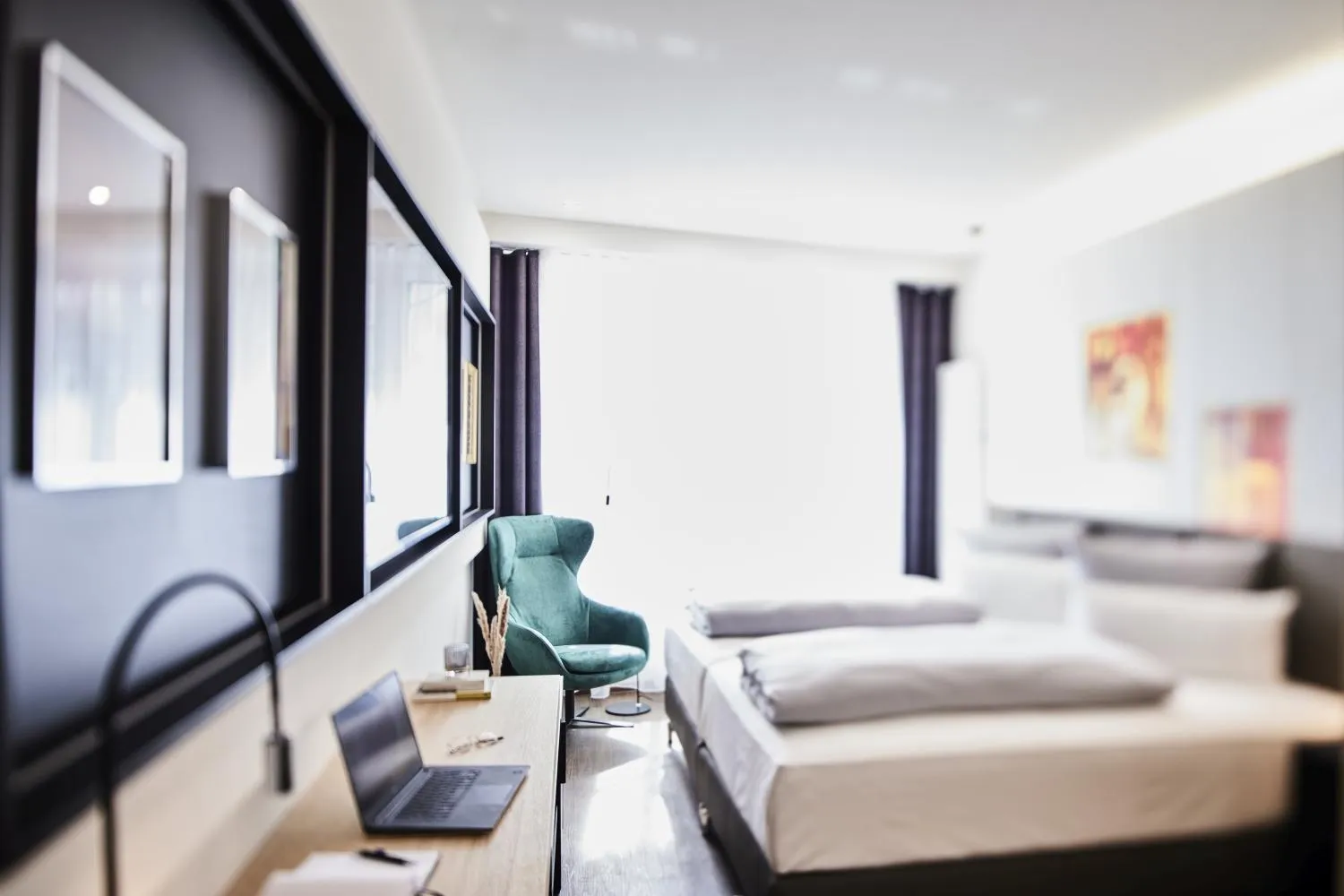 Bed in Design- und Kunsthotel München