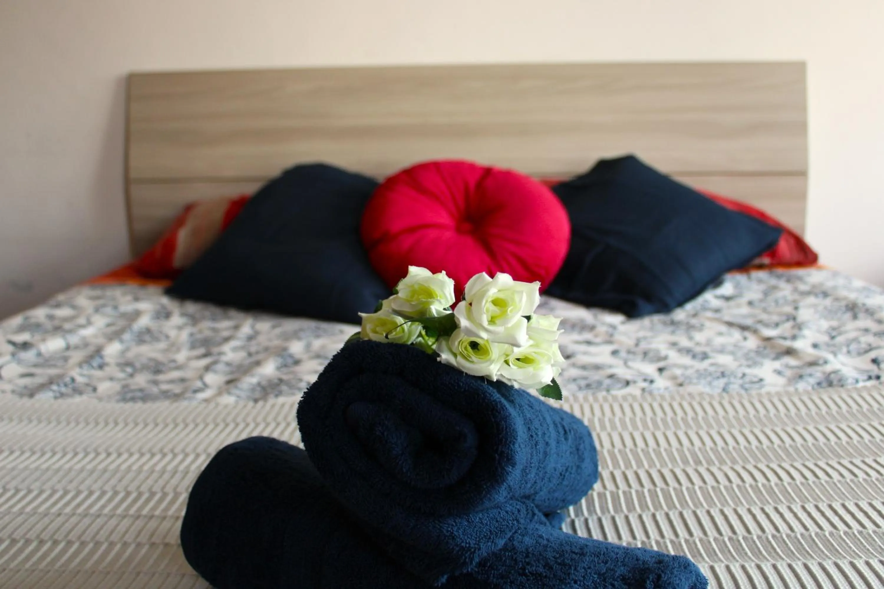 Bed in Mikasa Balduina Roma