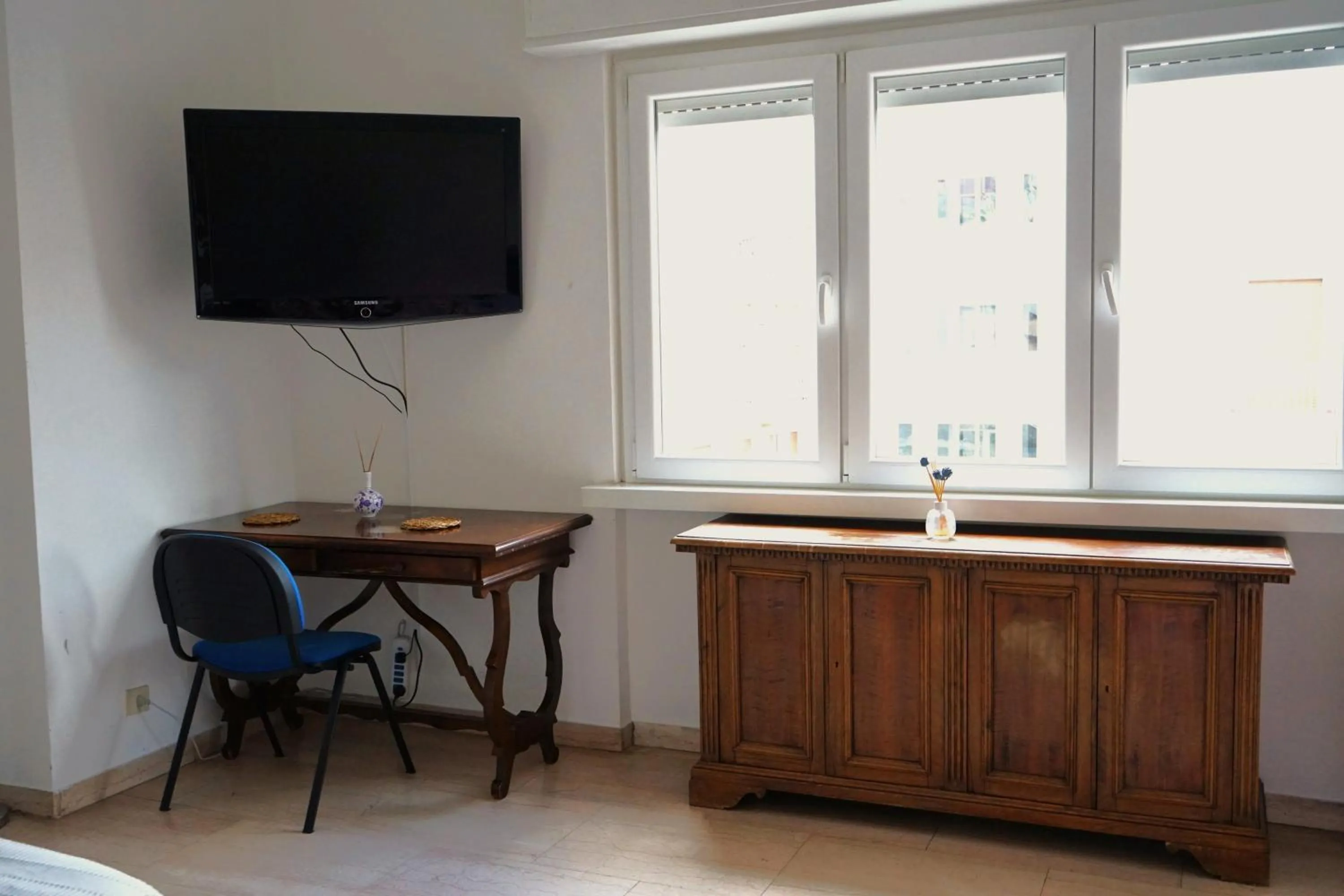 TV and multimedia in Mikasa Balduina Roma