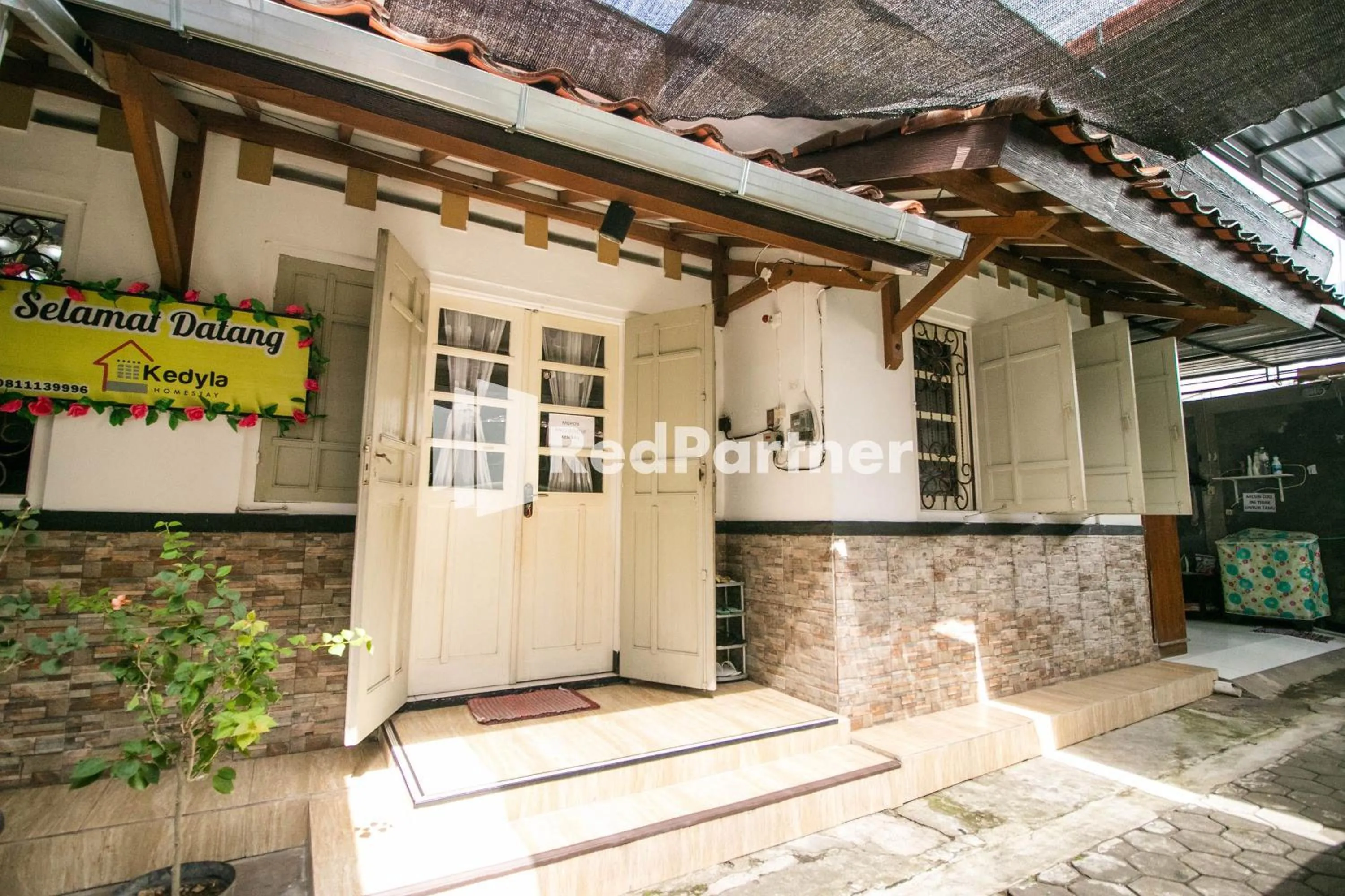 Property building in Kedyla Homestay Syariah Patangpuluhan Malioboro Area Yogyakarta RedPartner
