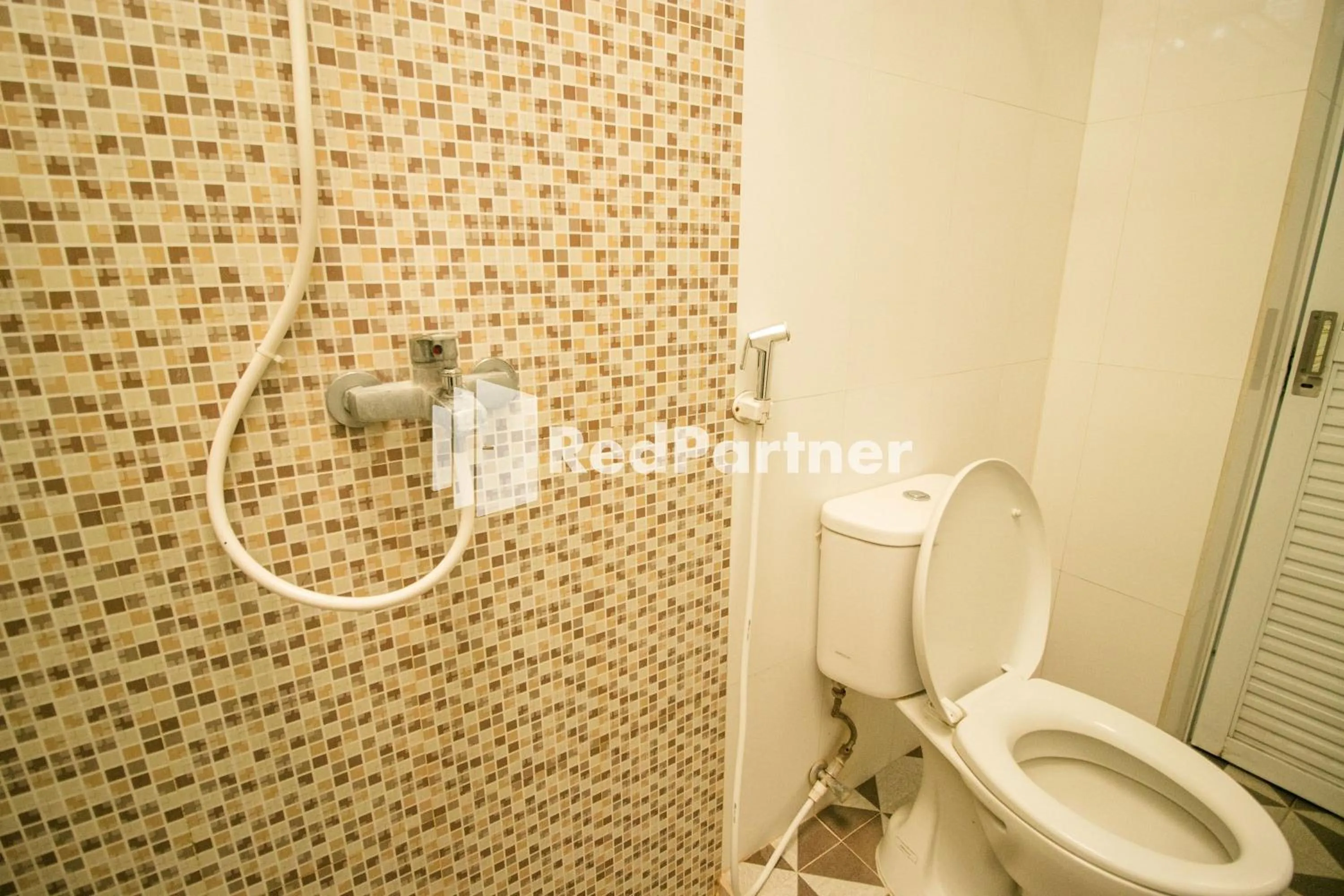 Bathroom in Kedyla Homestay Syariah Patangpuluhan Malioboro Area Yogyakarta RedPartner