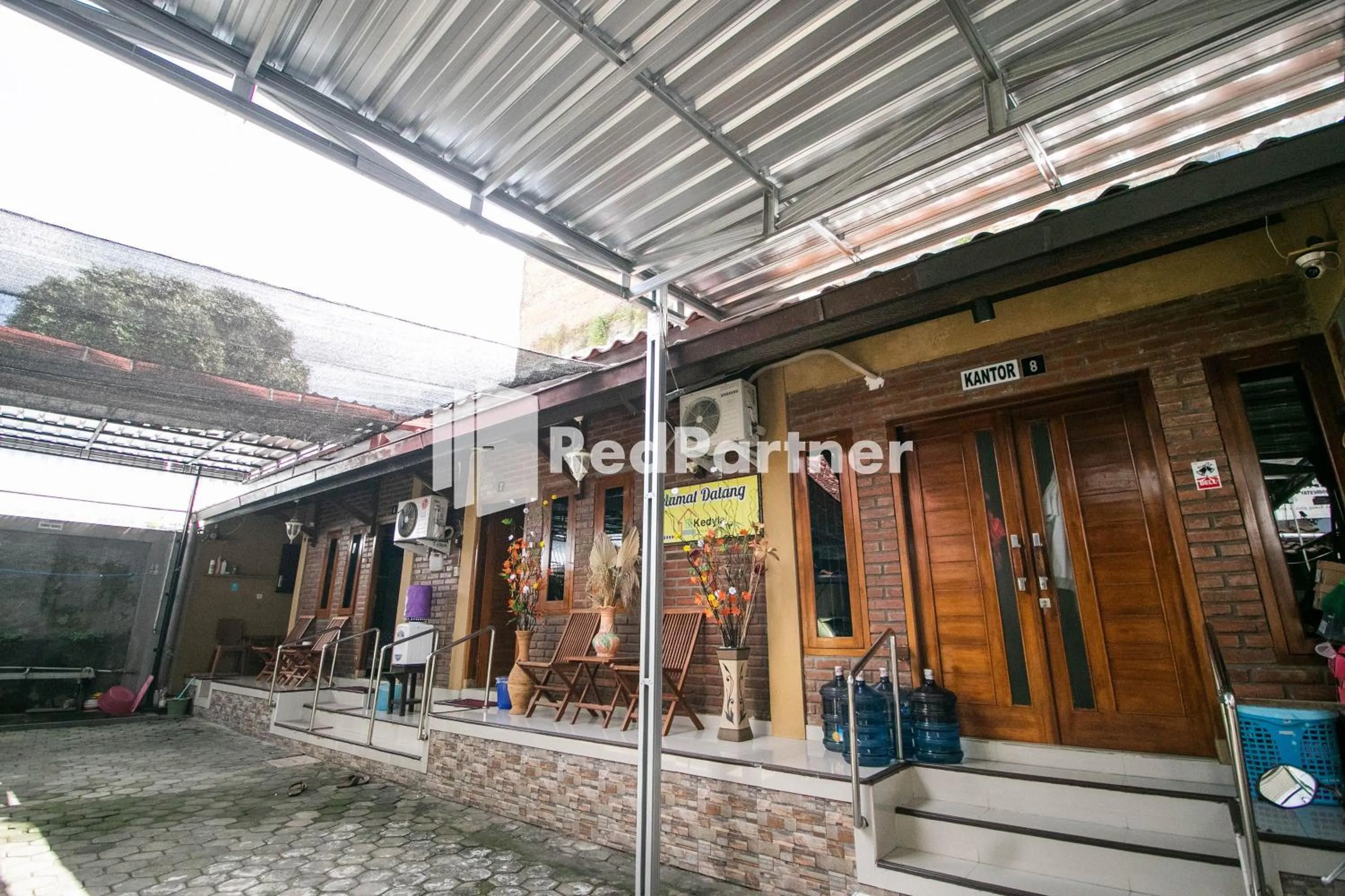 Property building in Kedyla Homestay Syariah Patangpuluhan Malioboro Area Yogyakarta RedPartner