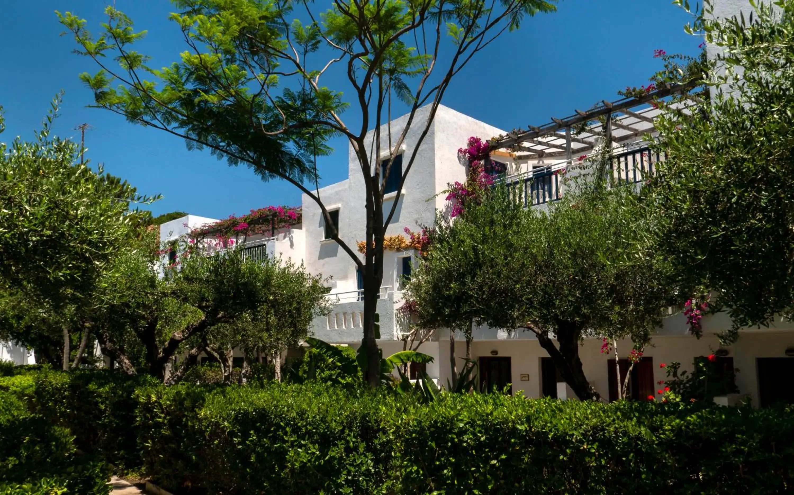 Property building in Villea Village Property building in Villea Village