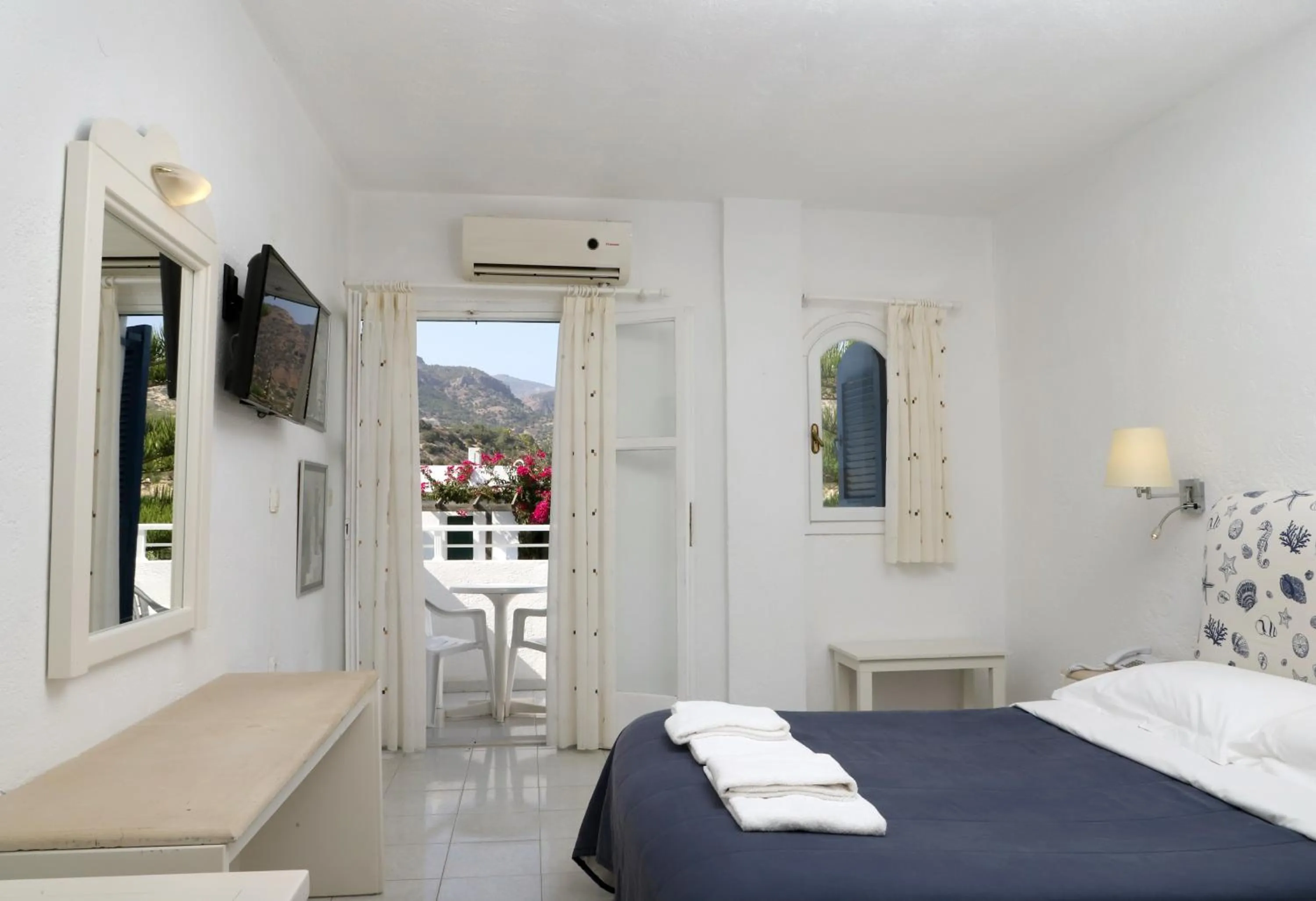 Bedroom, Bed in Villea Village