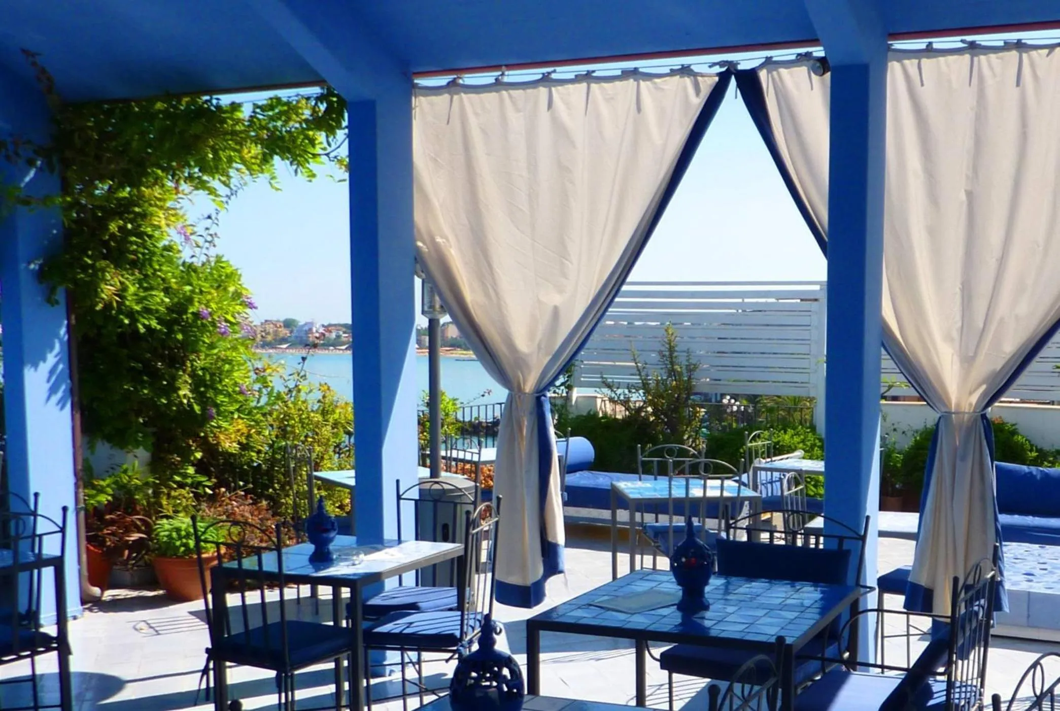 Restaurant/places to eat in Hotel Palladio