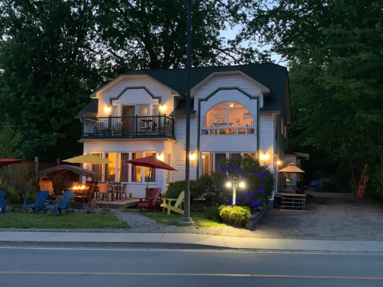 Facade/entrance in Kokomo INN Bed and Breakfast Ottawa-Gatineau's Only Tropical Riverfront B&B on the National Capital Cycling Pathway Route Verte #1 - for Adults Only - Chambre d'hôtes tropical aux berges des Outaouais BnB #17542O