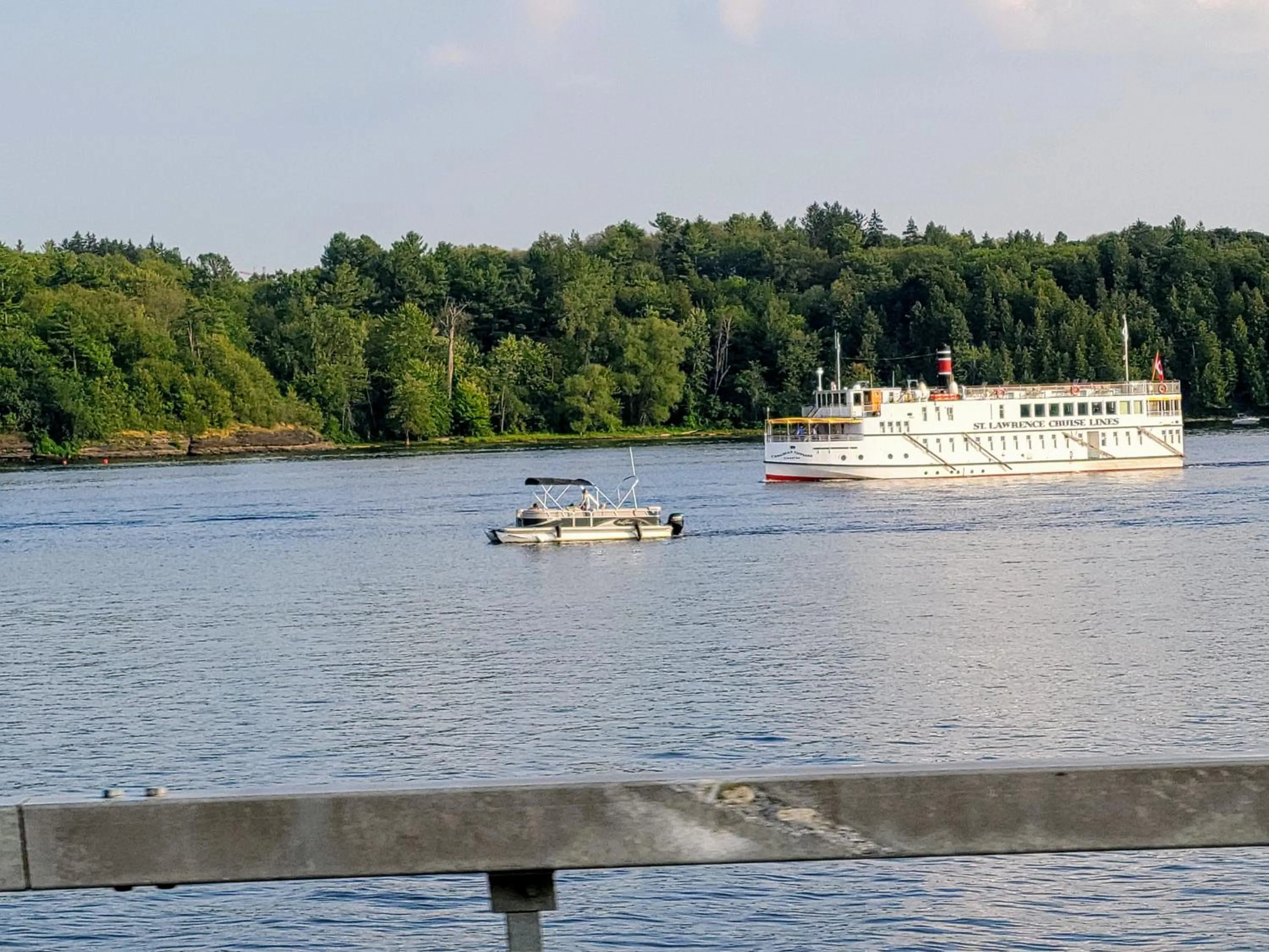 Natural landscape in Kokomo INN Bed and Breakfast Ottawa-Gatineau's Only Tropical Riverfront B&B on the National Capital Cycling Pathway Route Verte #1 - for Adults Only - Chambre d'hôtes tropical aux berges des Outaouais BnB #17542O