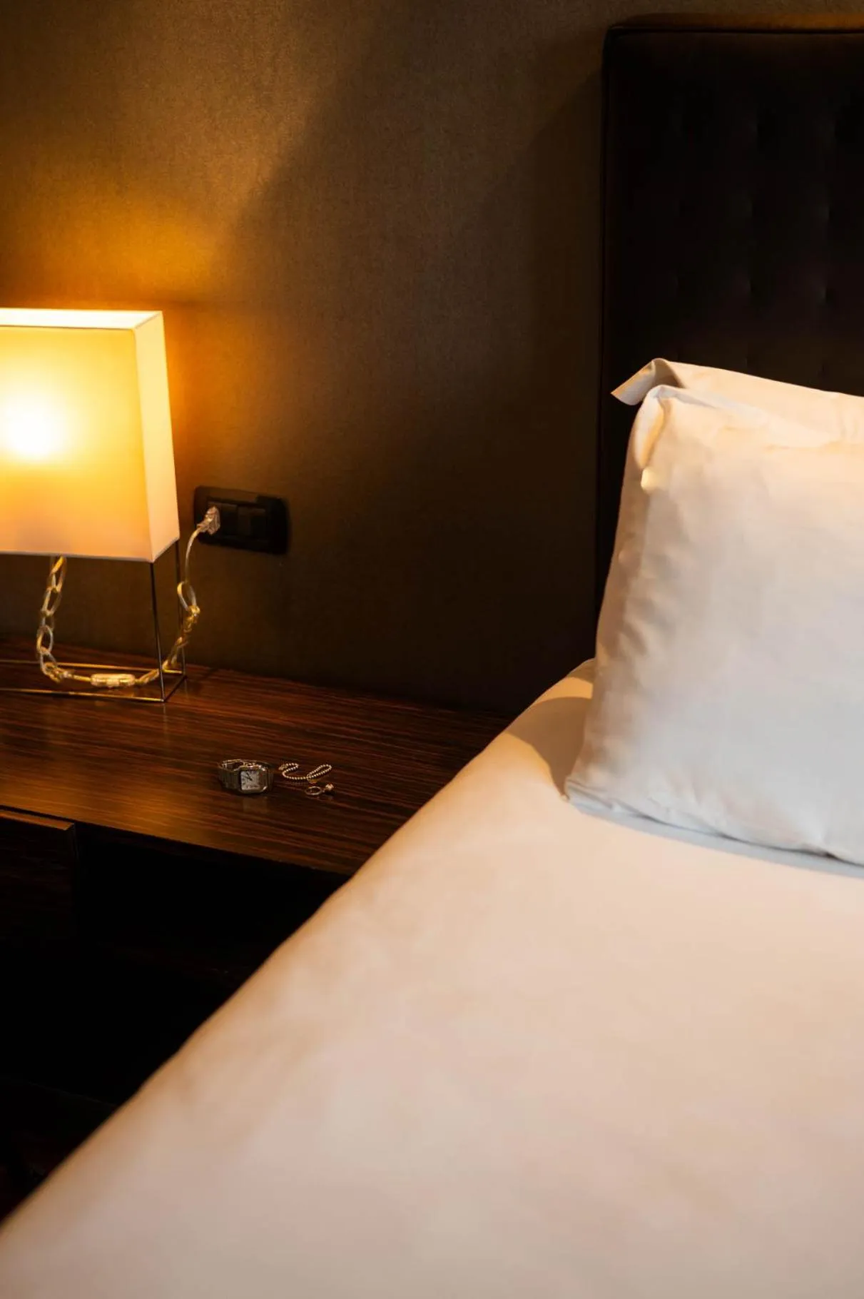 Bed in Axolute Comfort Hotel Como Cantù