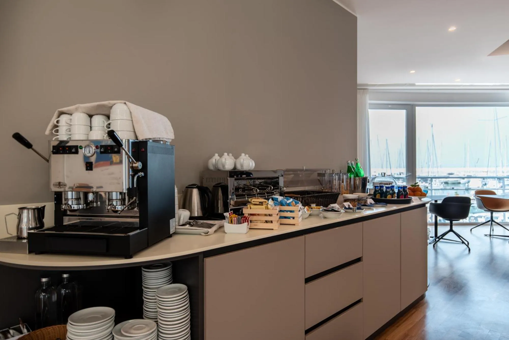 Coffee/tea facilities in Sestante Marina Motel