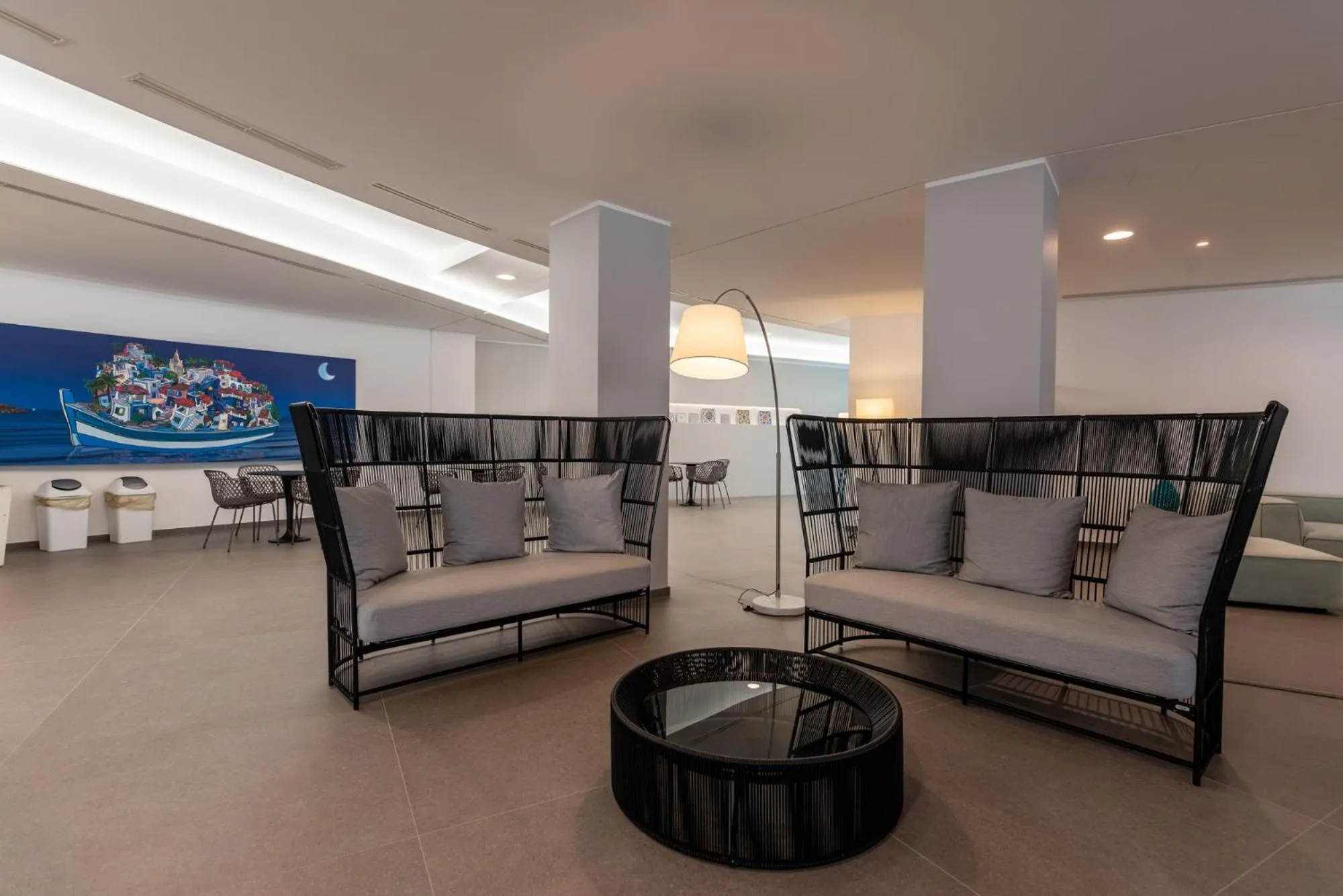 Communal lounge/ TV room in Sestante Marina Motel