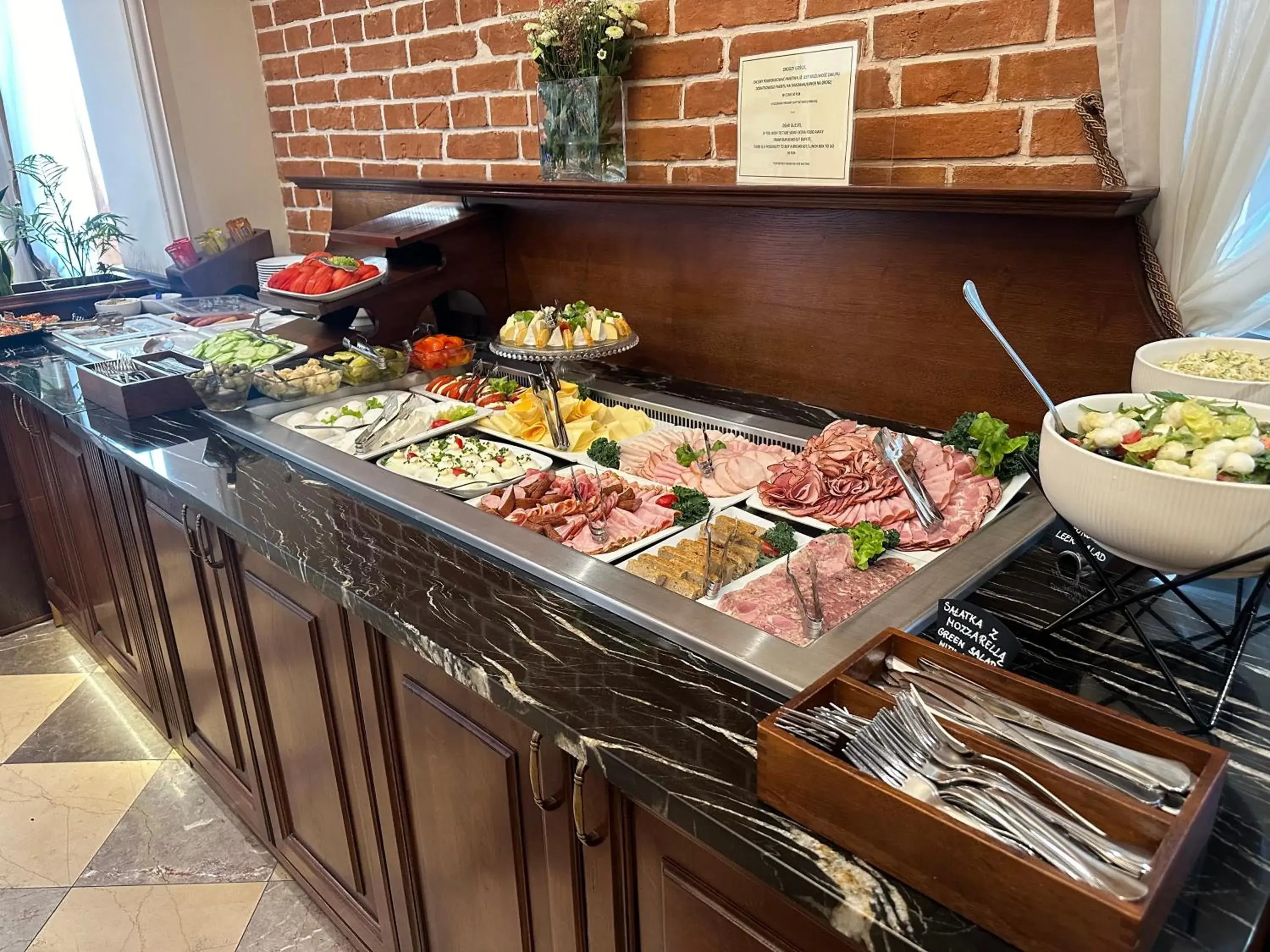 Breakfast in Aparthotel Basztowa Breakfast in Aparthotel Basztowa