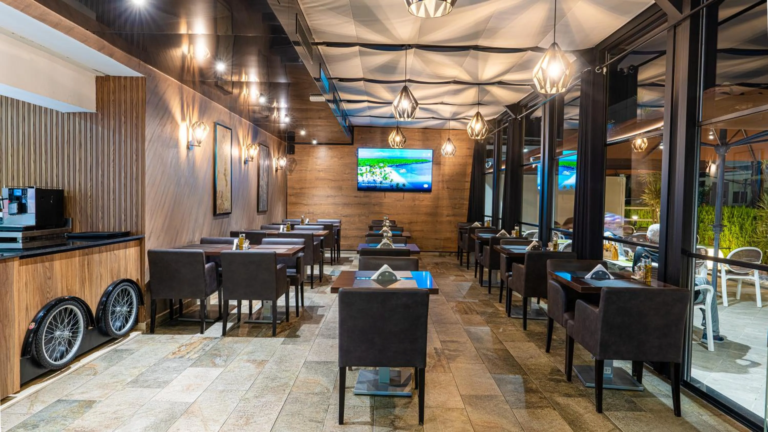 Restaurant/places to eat in MIRANDA HOTEL - Tanger