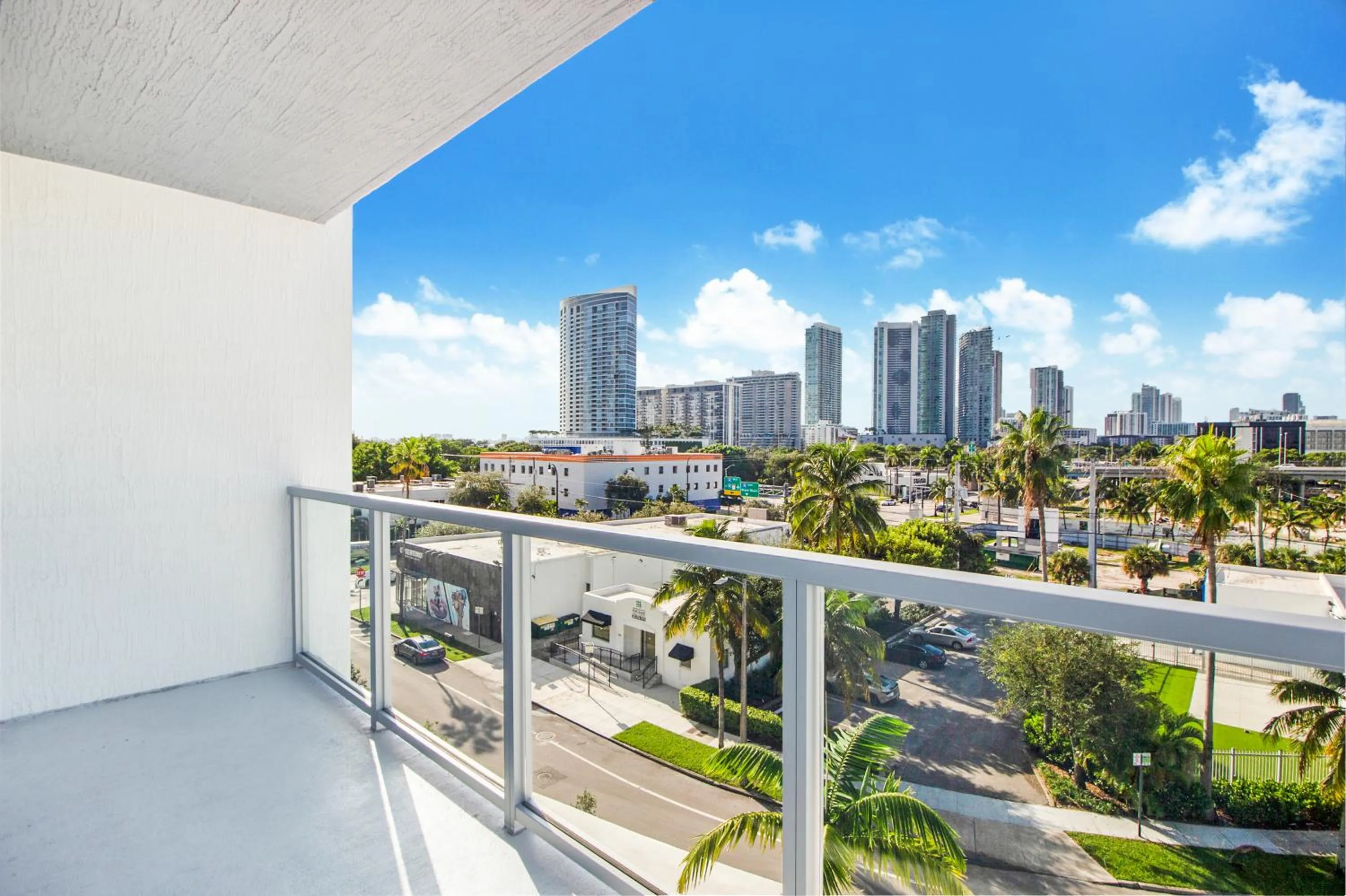 Balcony/Terrace in Nomada Destination Residences - Quadro