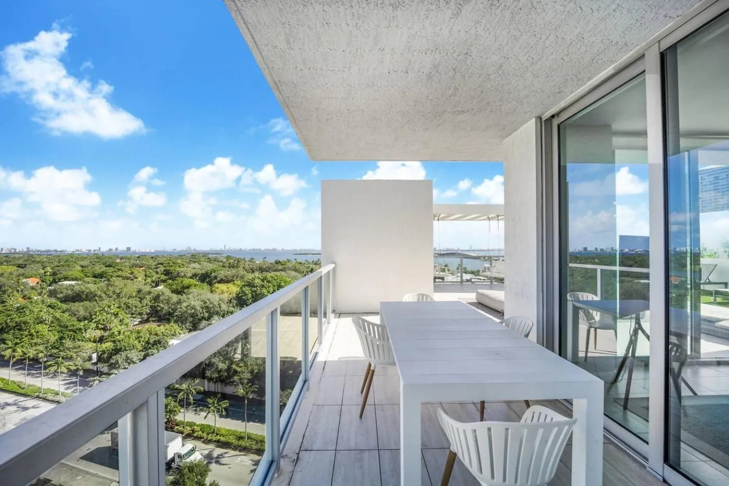 Balcony/Terrace in Nomada Destination Residences - Quadro