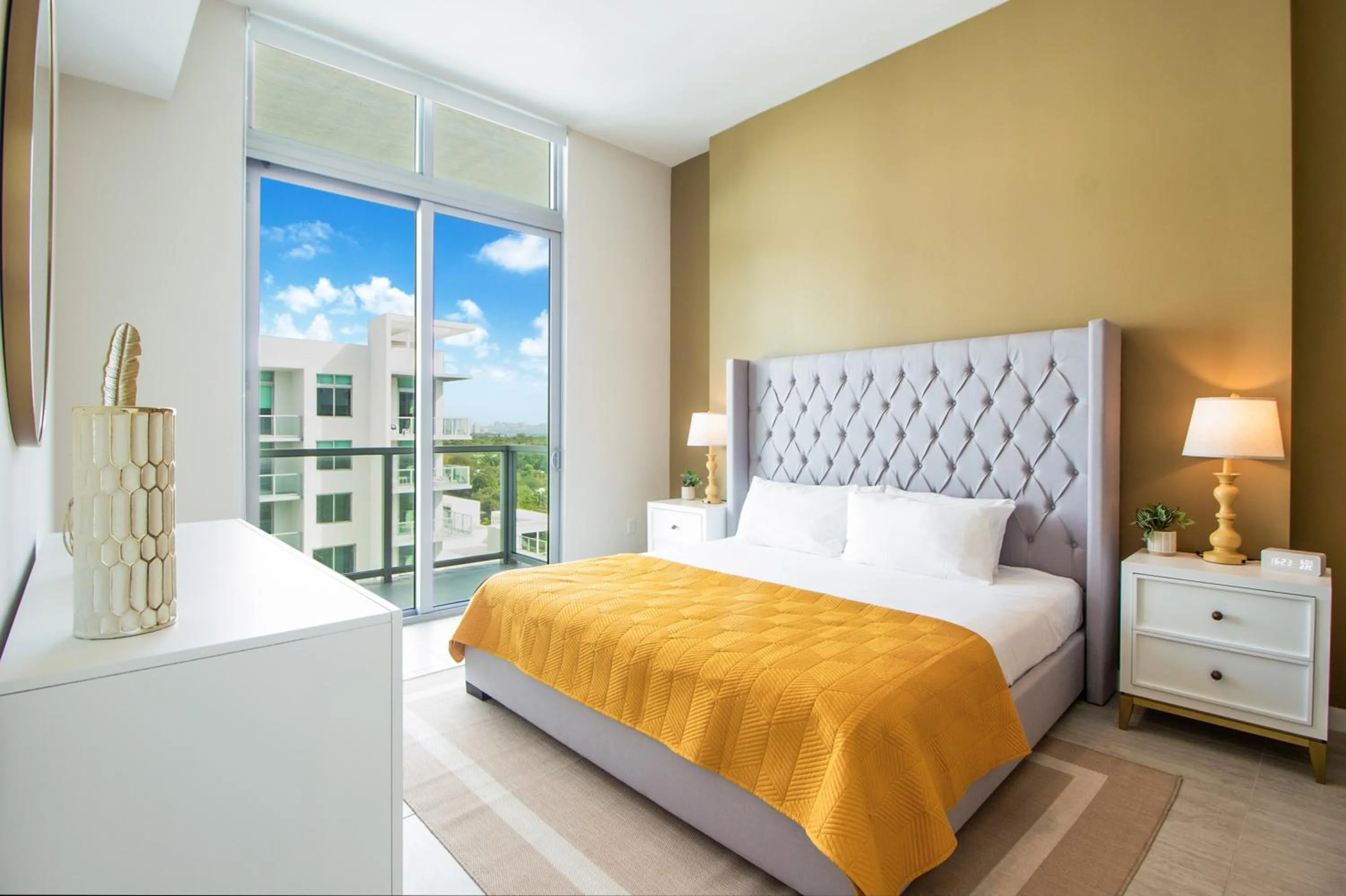 Bedroom, Bed in Nomada Destination Residences - Quadro