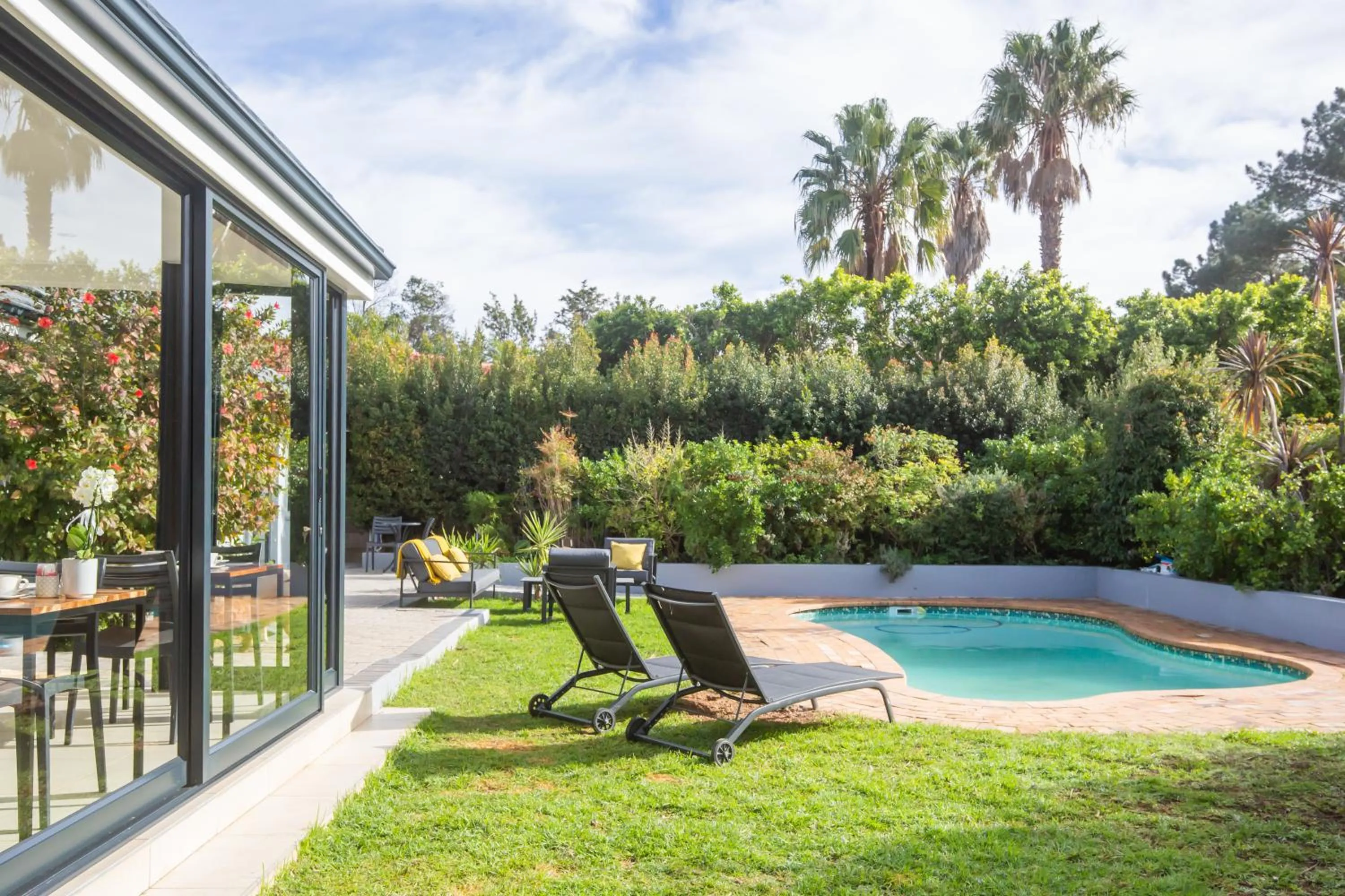 Garden in Casa iLanga guesthouse