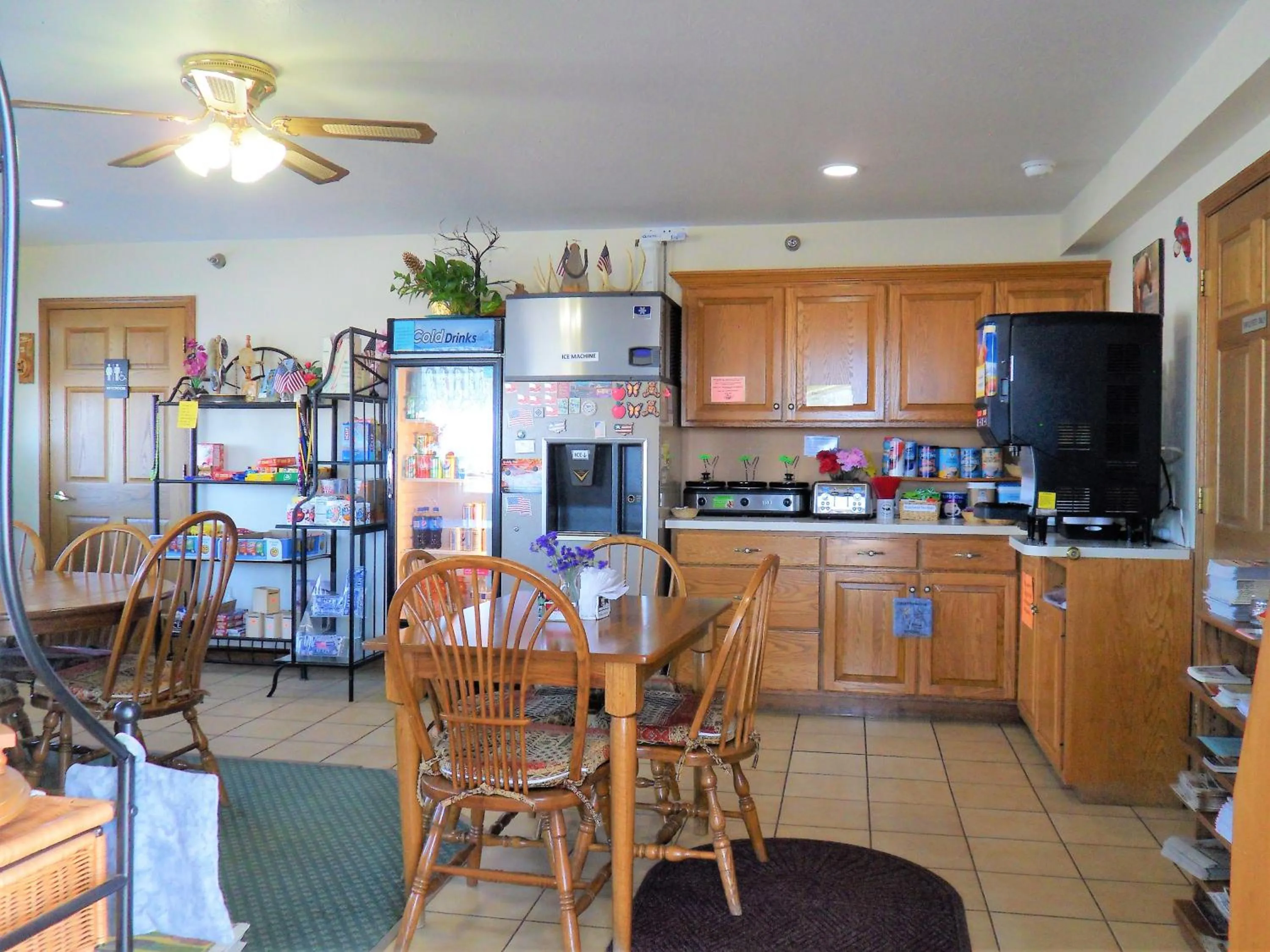 Food and drinks in Der Ruhe Blatz Motel