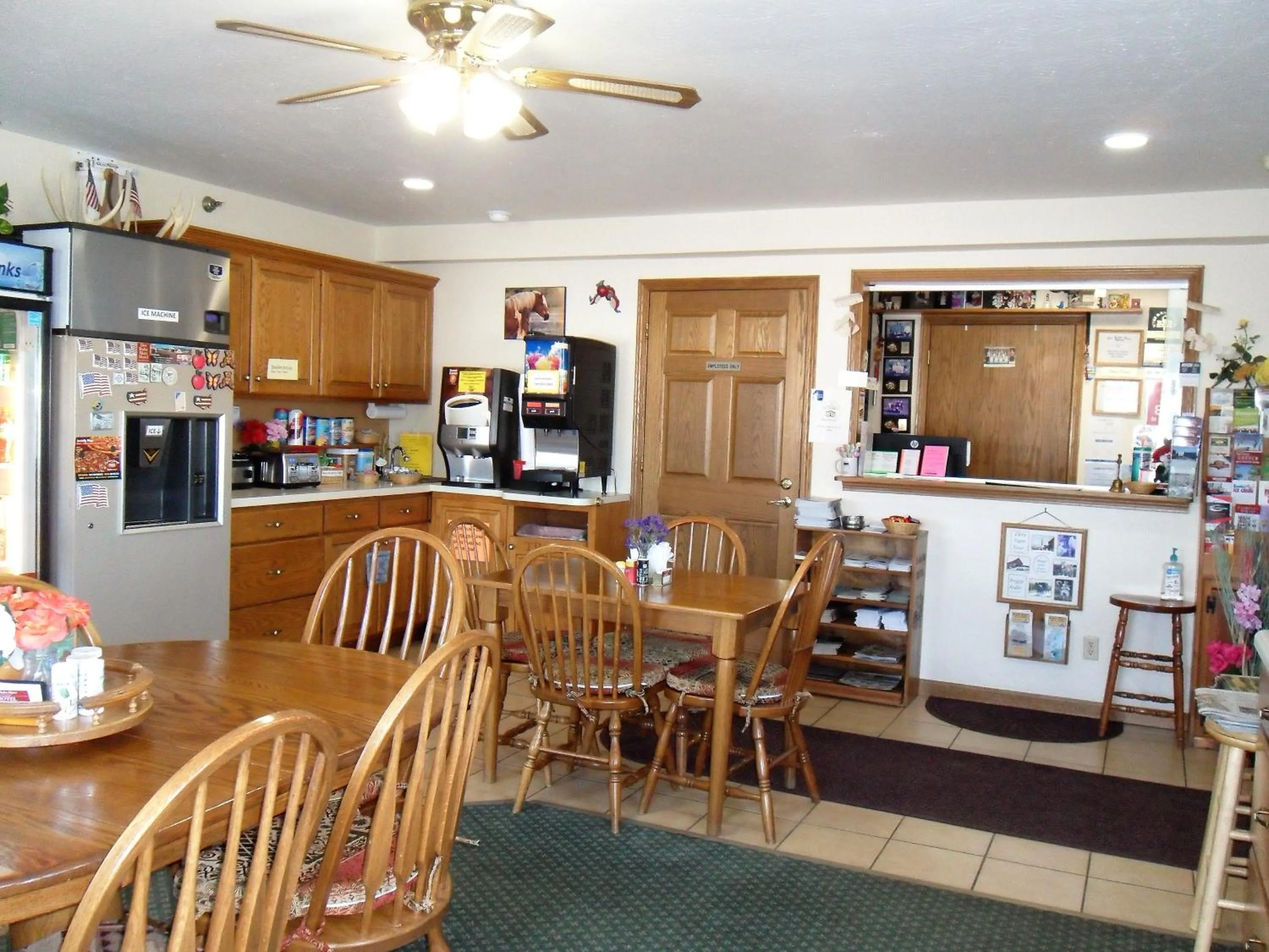 Restaurant/places to eat in Der Ruhe Blatz Motel