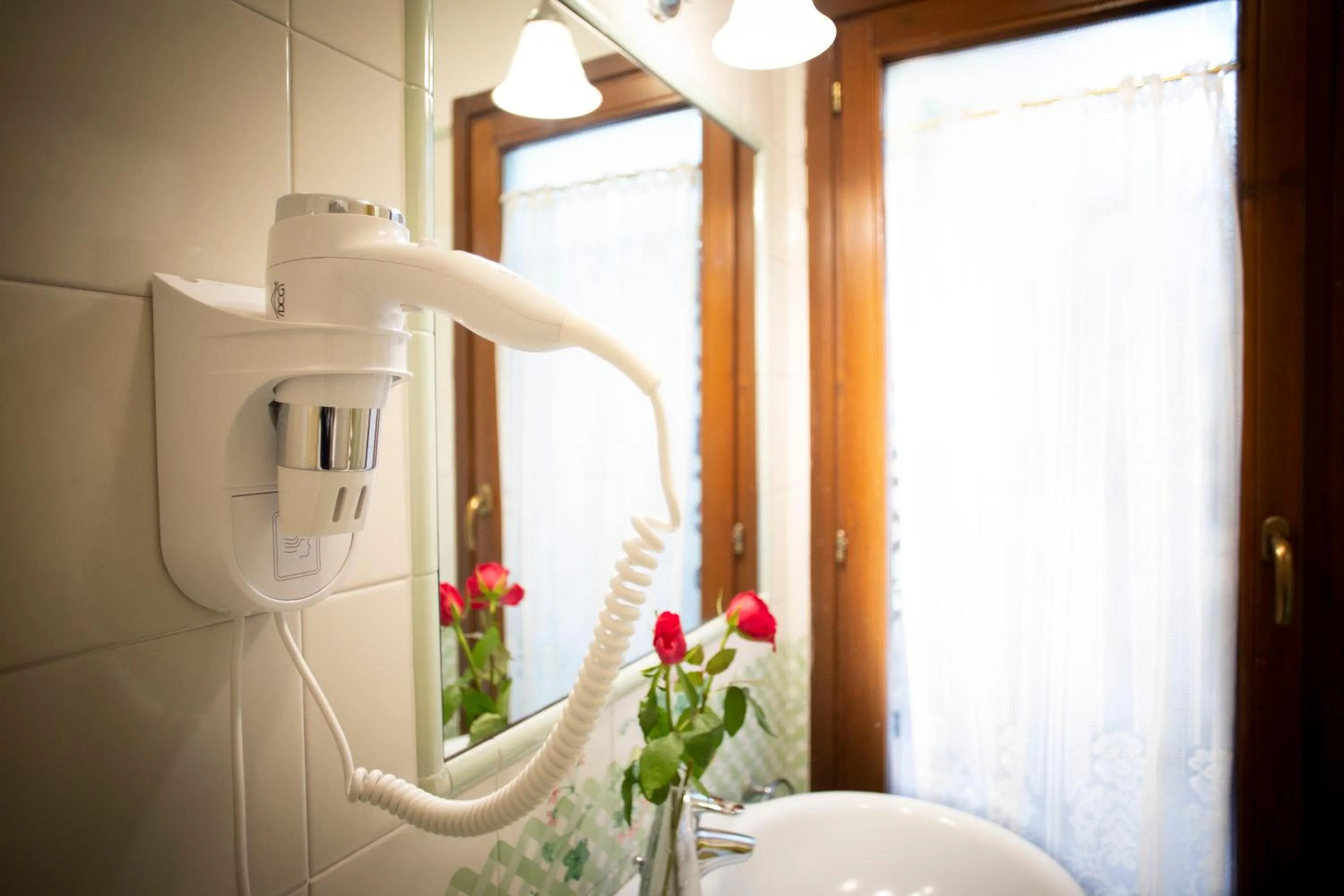 Shower in Hotel Ristorante Piccolo Chianti