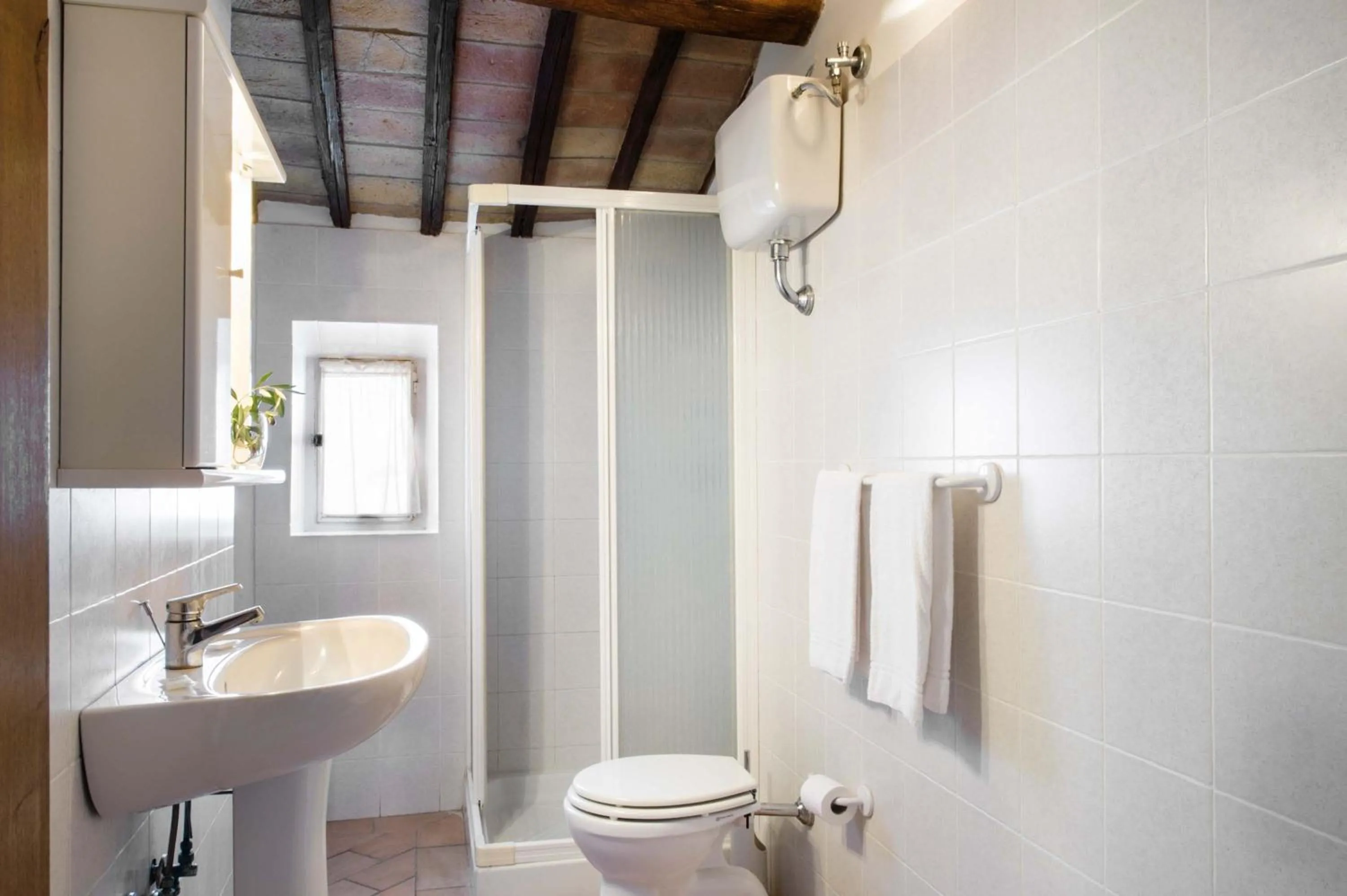 Bathroom in B&B San Gimignano Diffuso