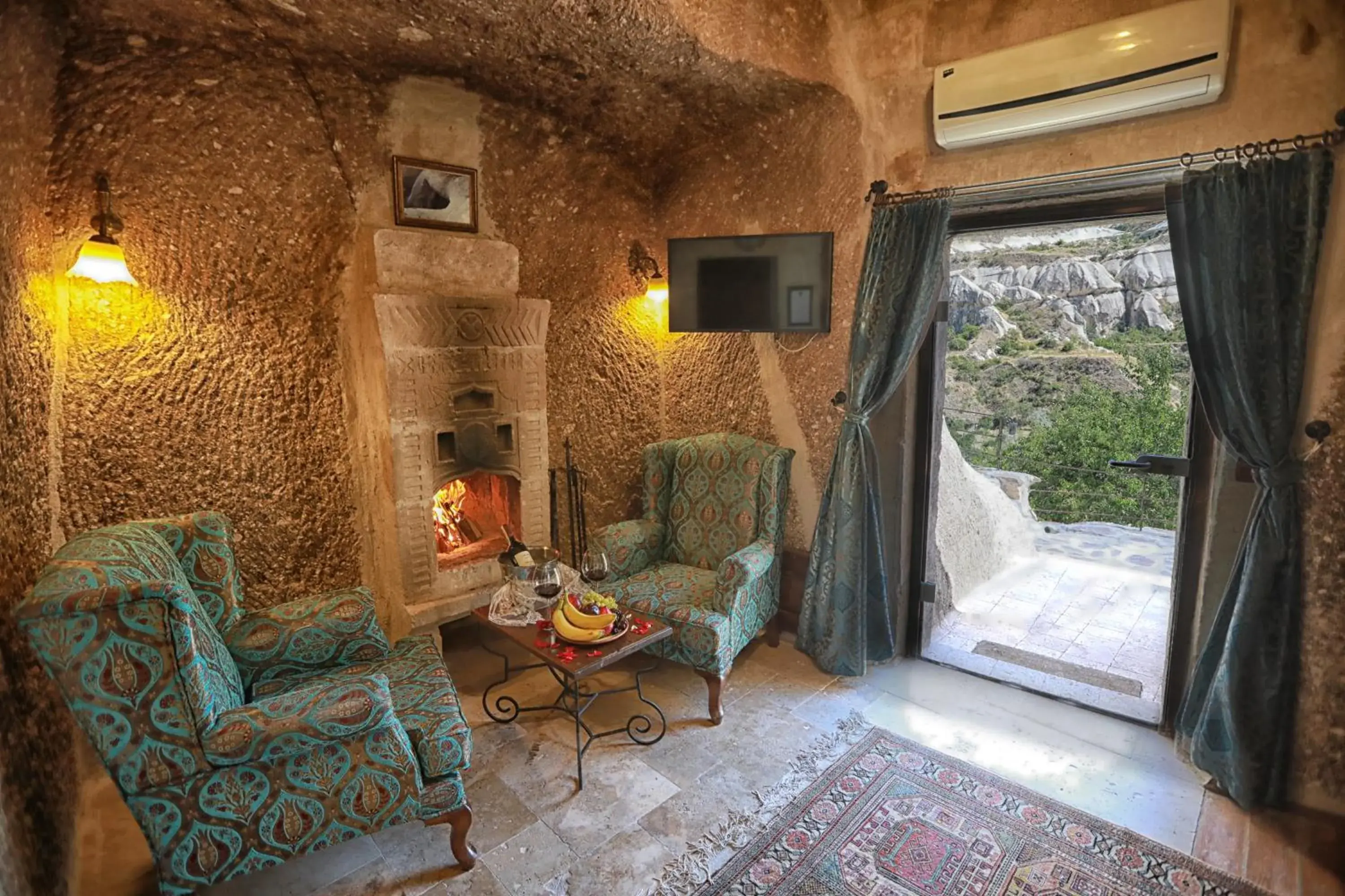 Junior Suite in Traveller's Cave Hotel Junior Suite in Traveller's Cave Hotel