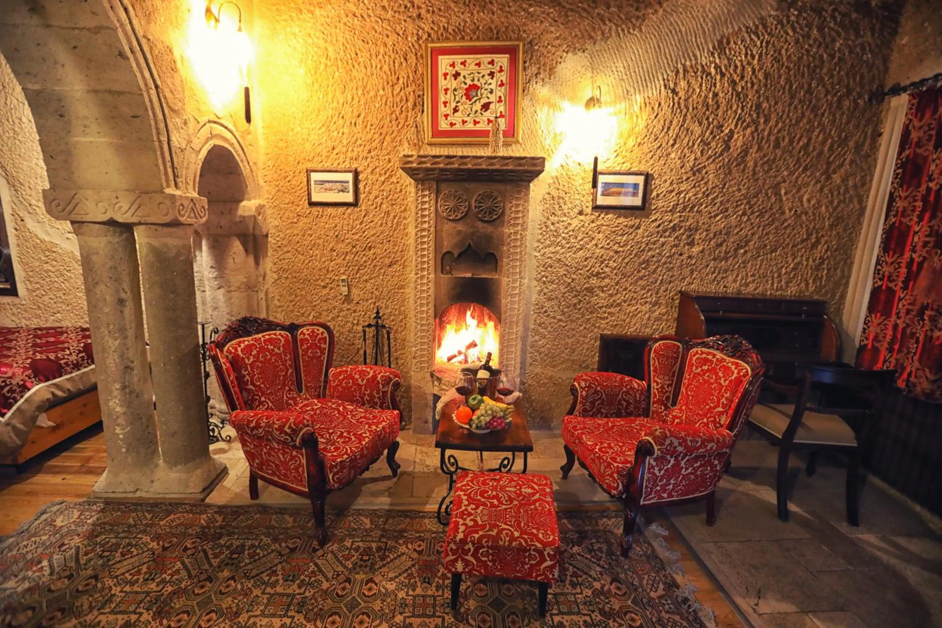 Seating area in Traveller's Cave Hotel