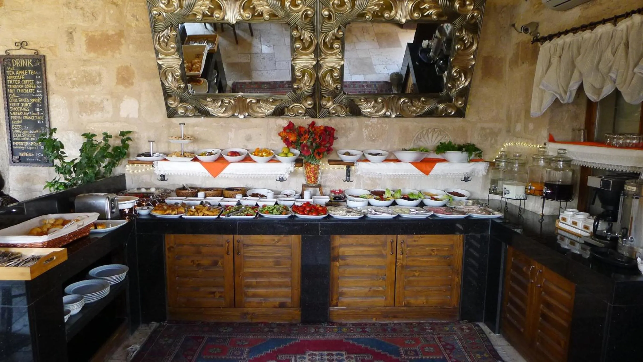 Buffet breakfast in Traveller's Cave Hotel