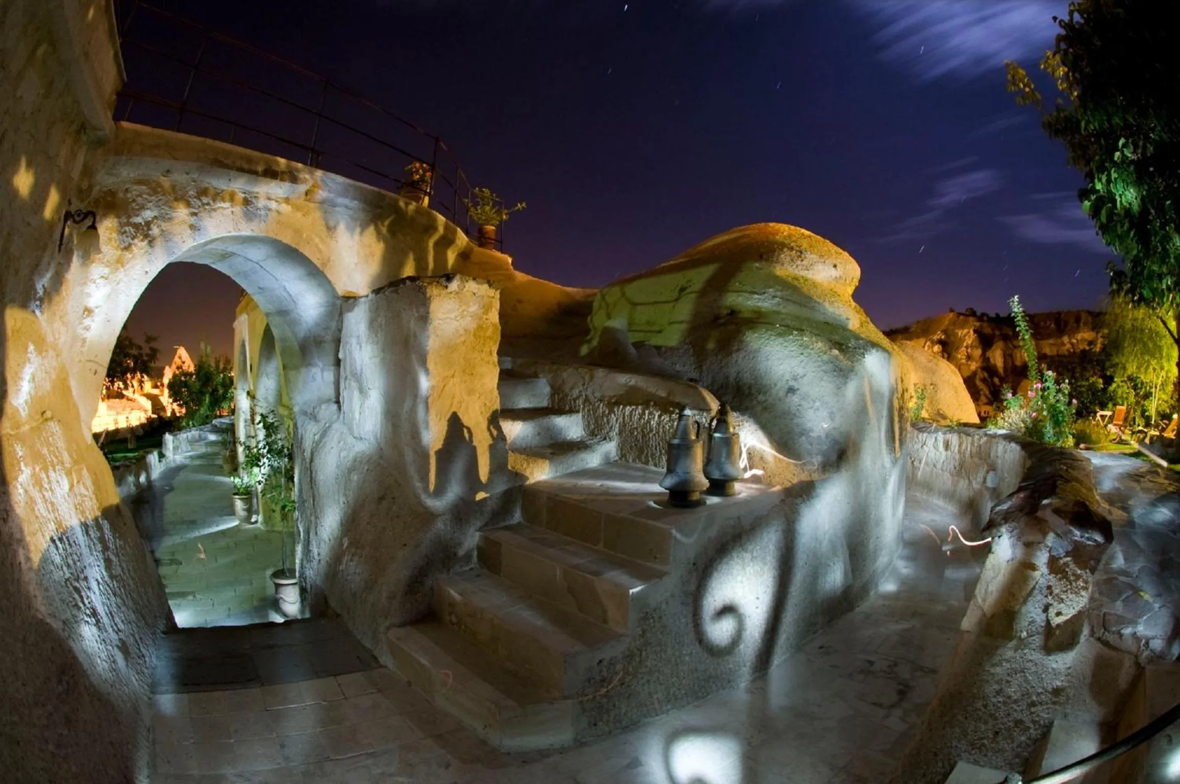 Night in Traveller's Cave Hotel