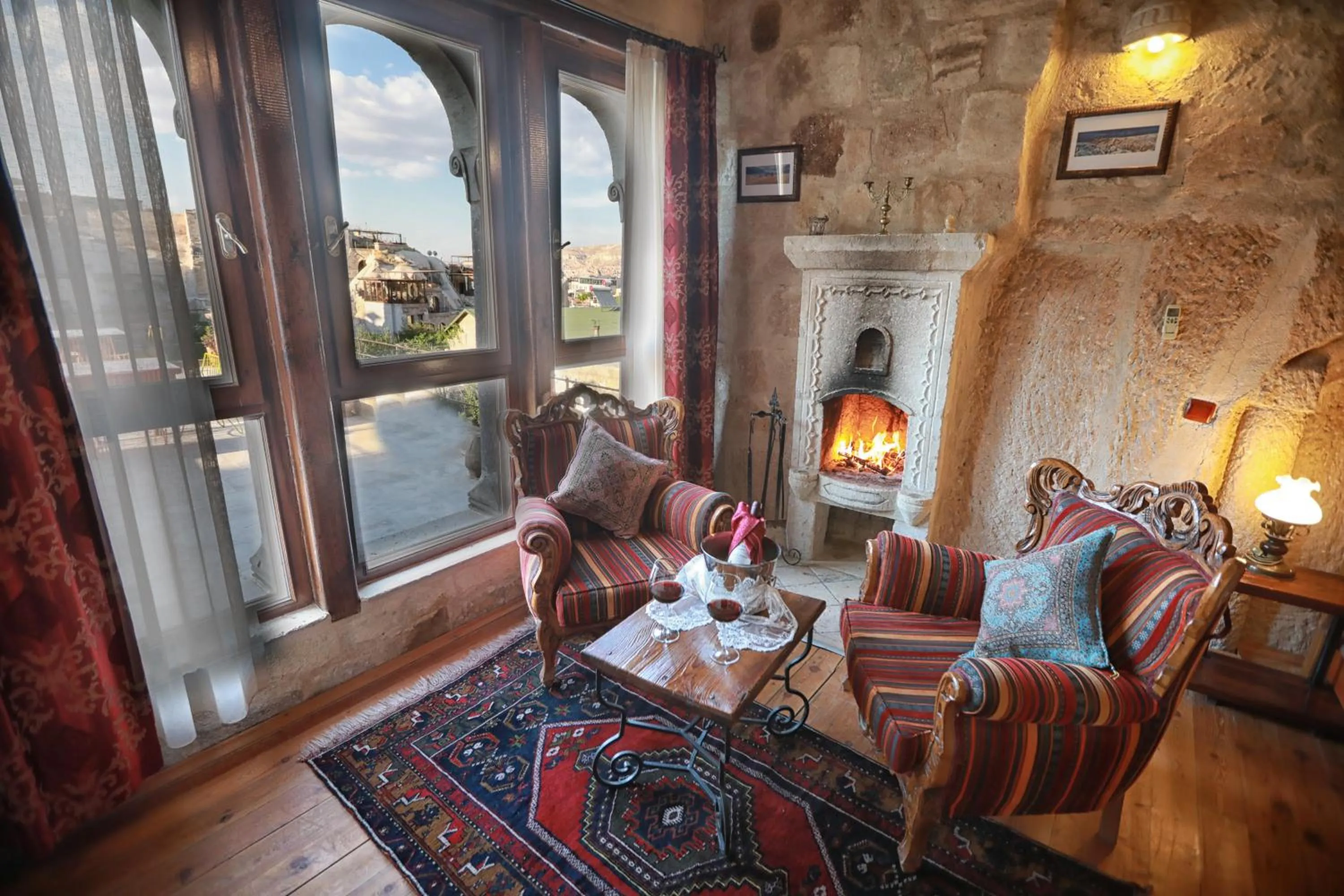 Bedroom in Traveller's Cave Hotel