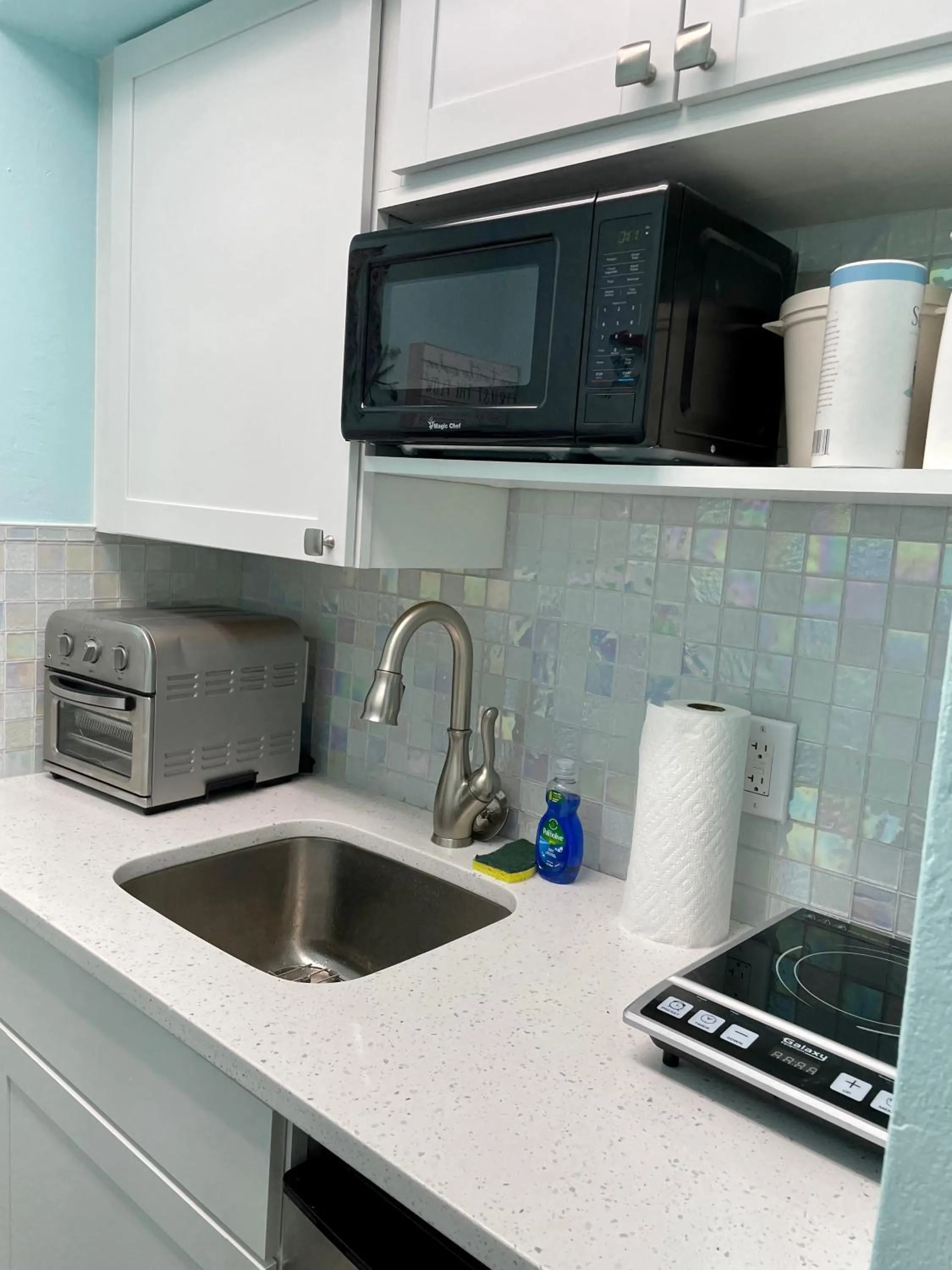 Kitchen or kitchenette in Oceanside Escape
