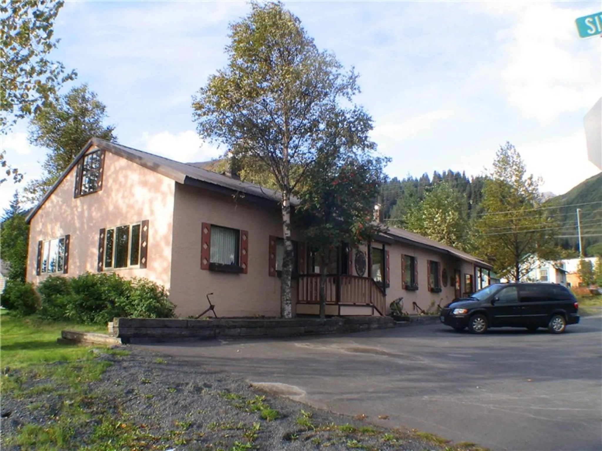 Street view in Summit View Lodge