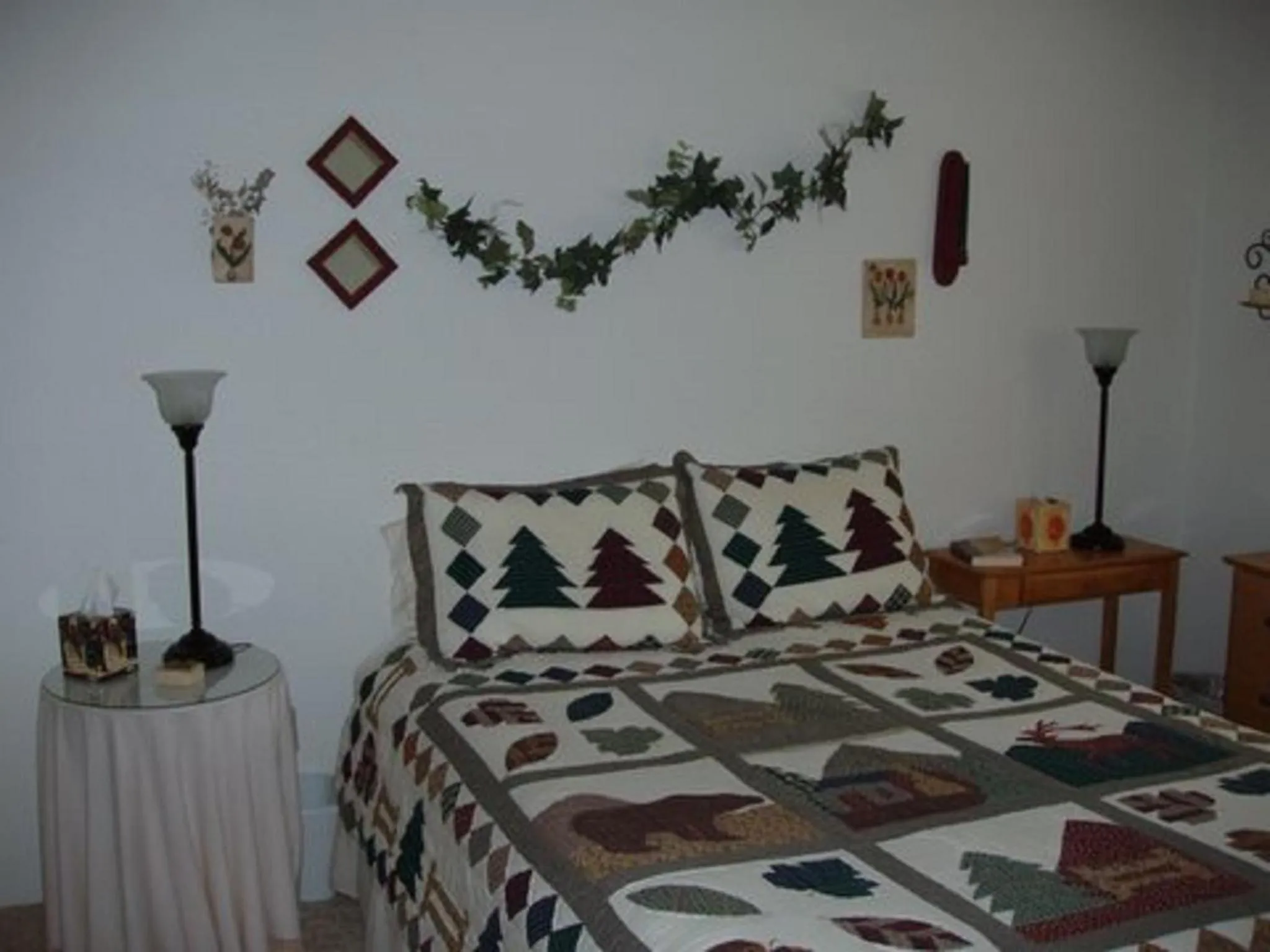 Bedroom, Bed in Summit View Lodge